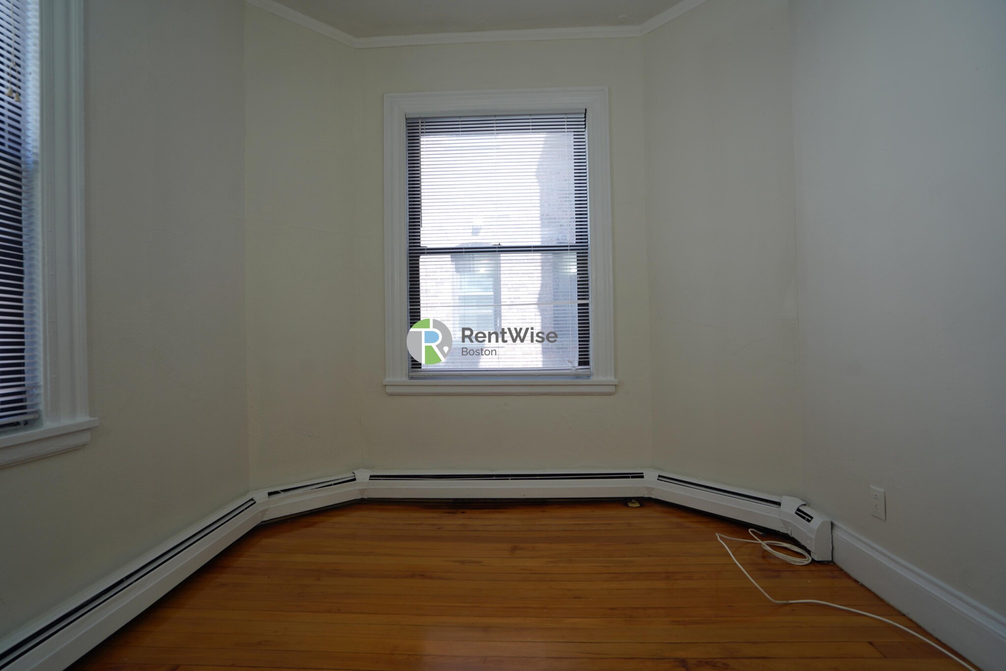 72 Gardner St, Allston