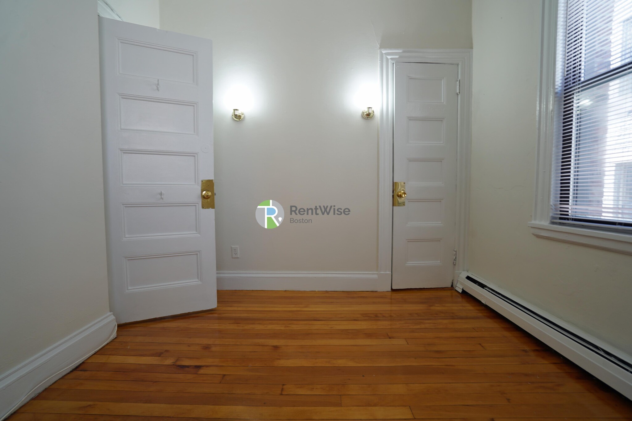 72 Gardner St, Allston