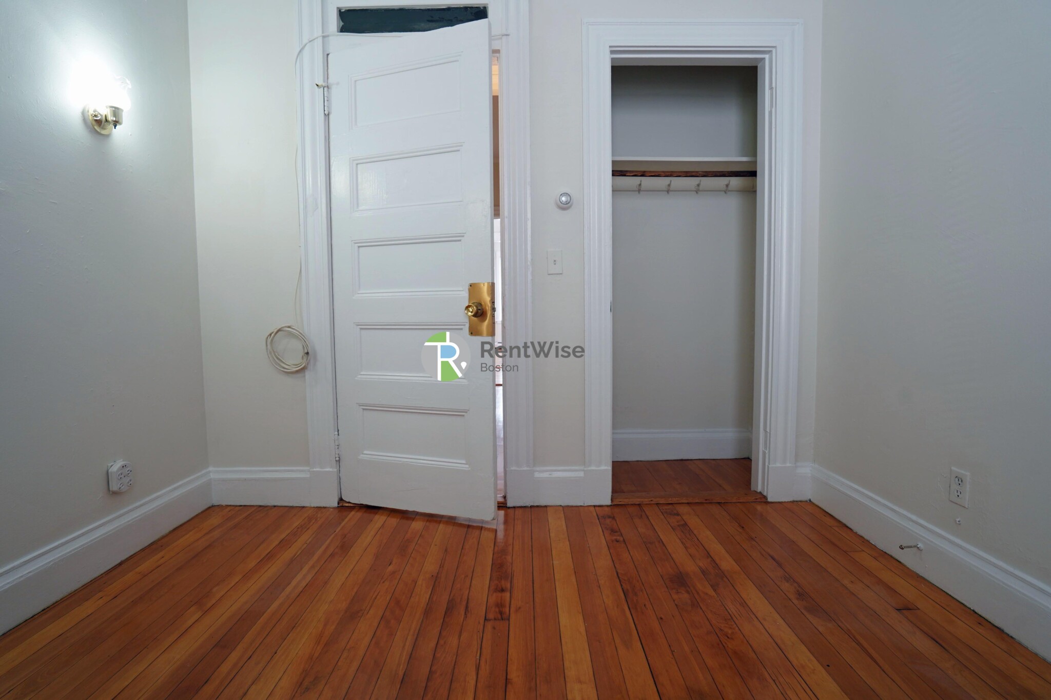 72 Gardner St, Allston