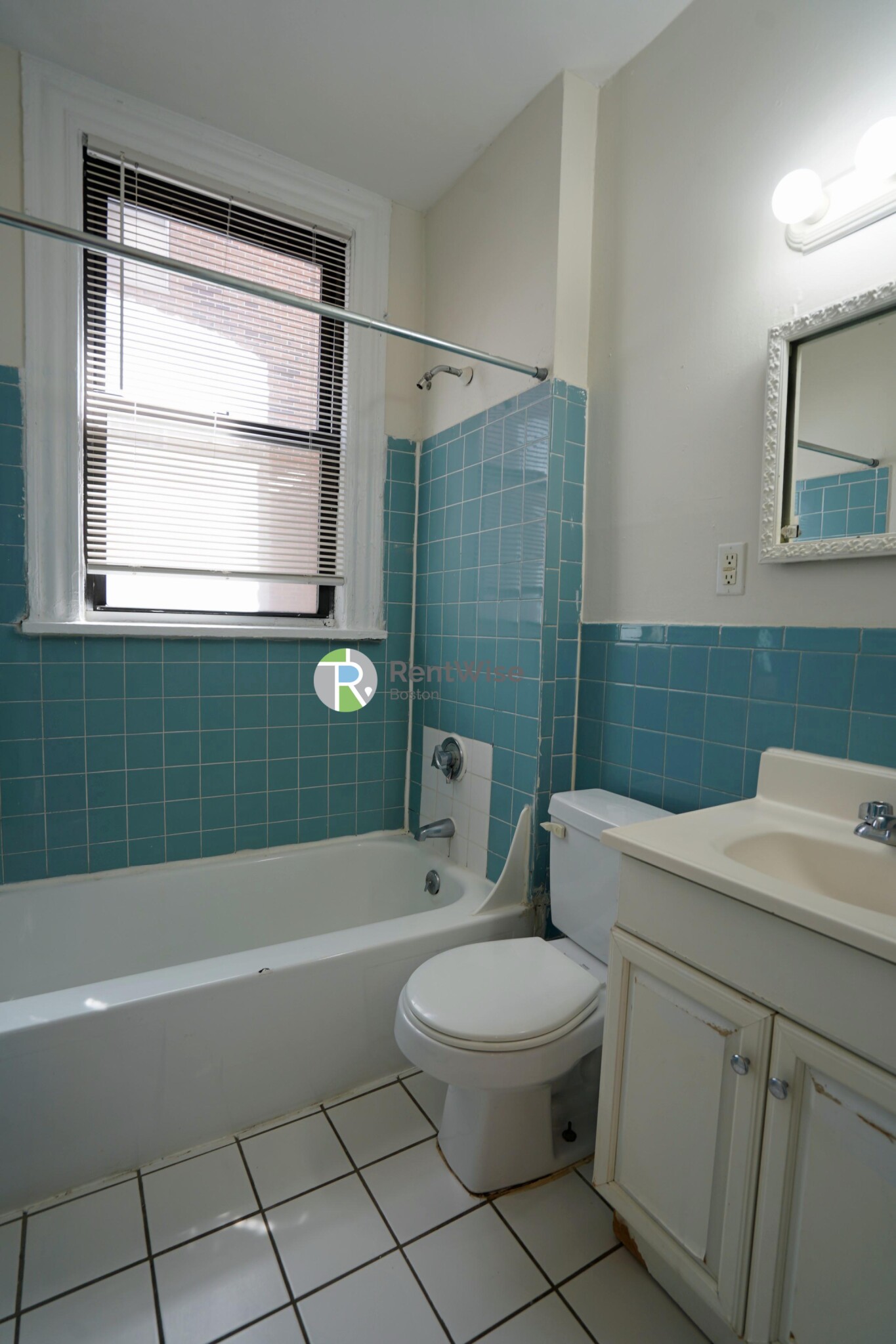 72 Gardner St, Allston