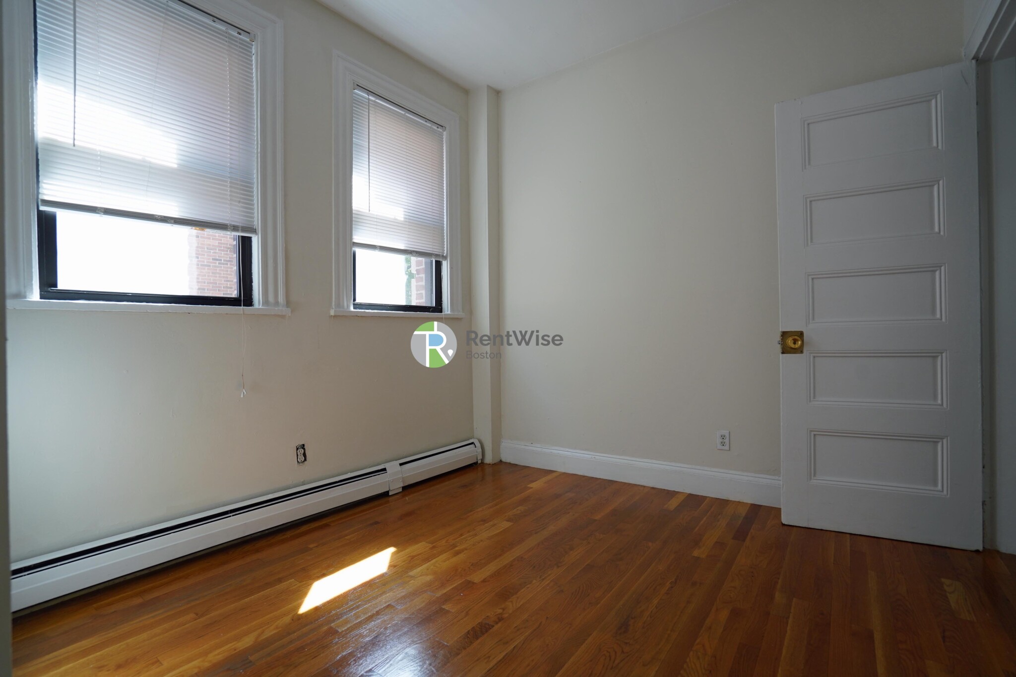 72 Gardner St, Allston