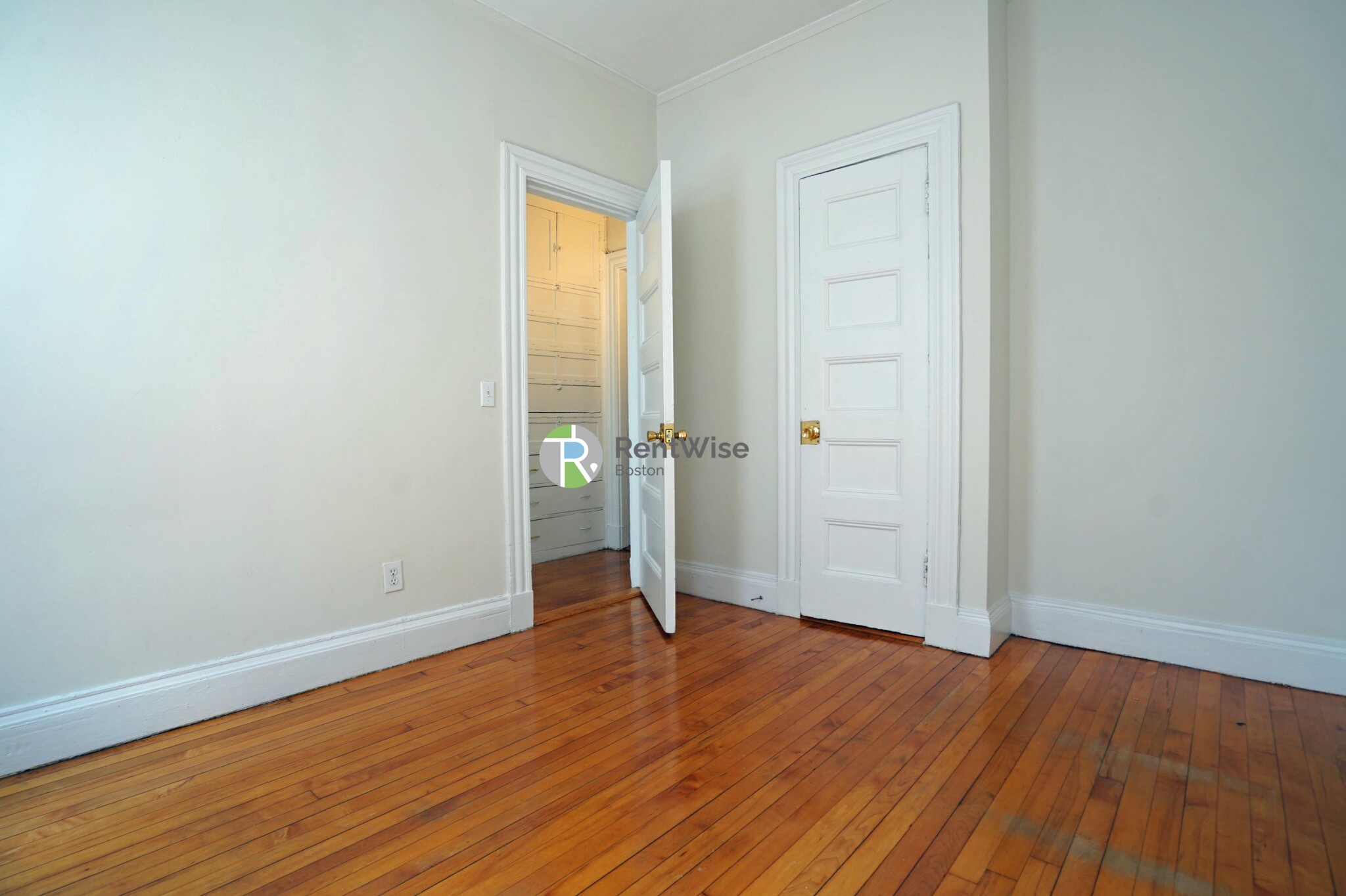 72 Gardner St, Allston