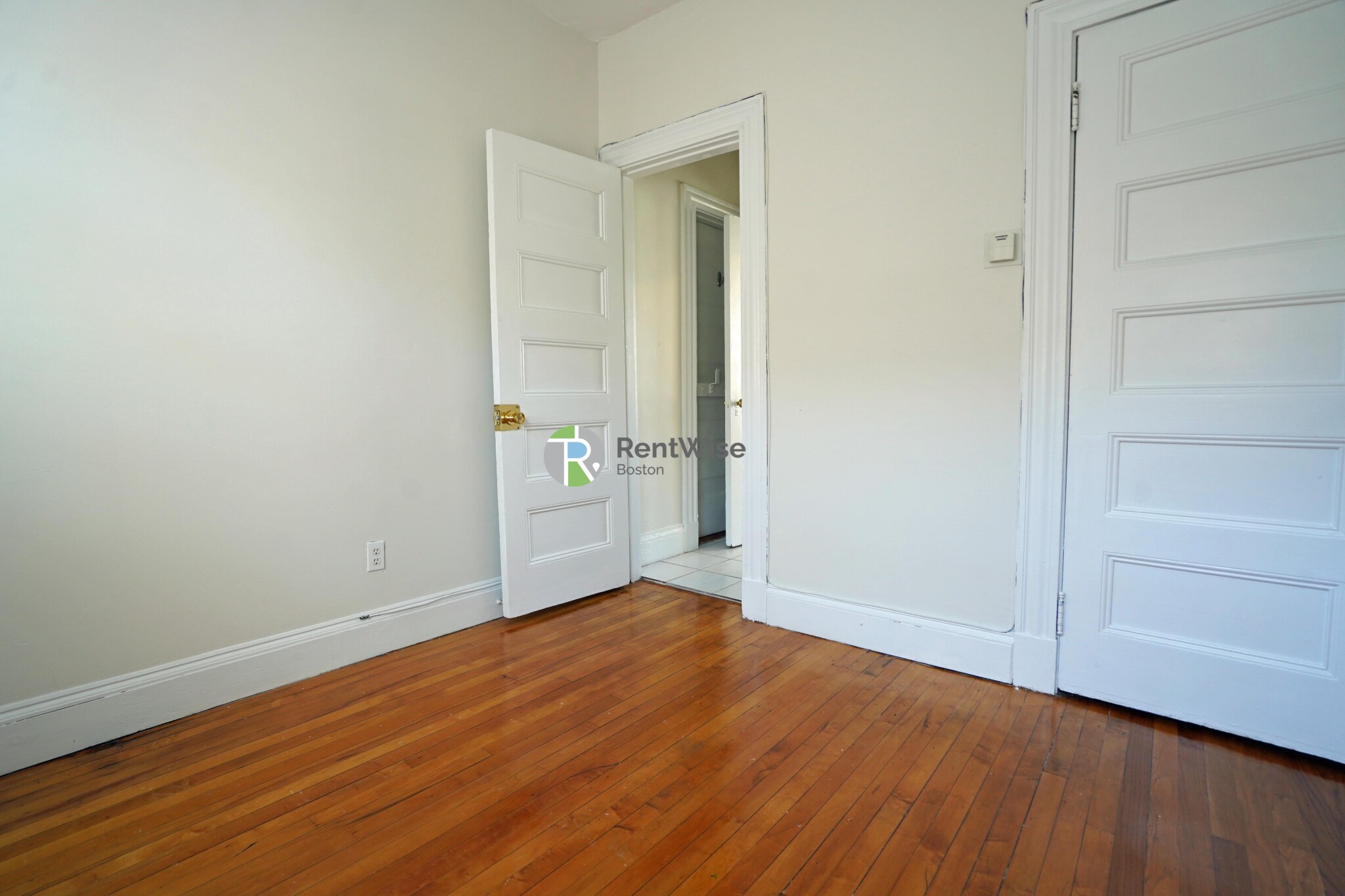 72 Gardner St, Allston