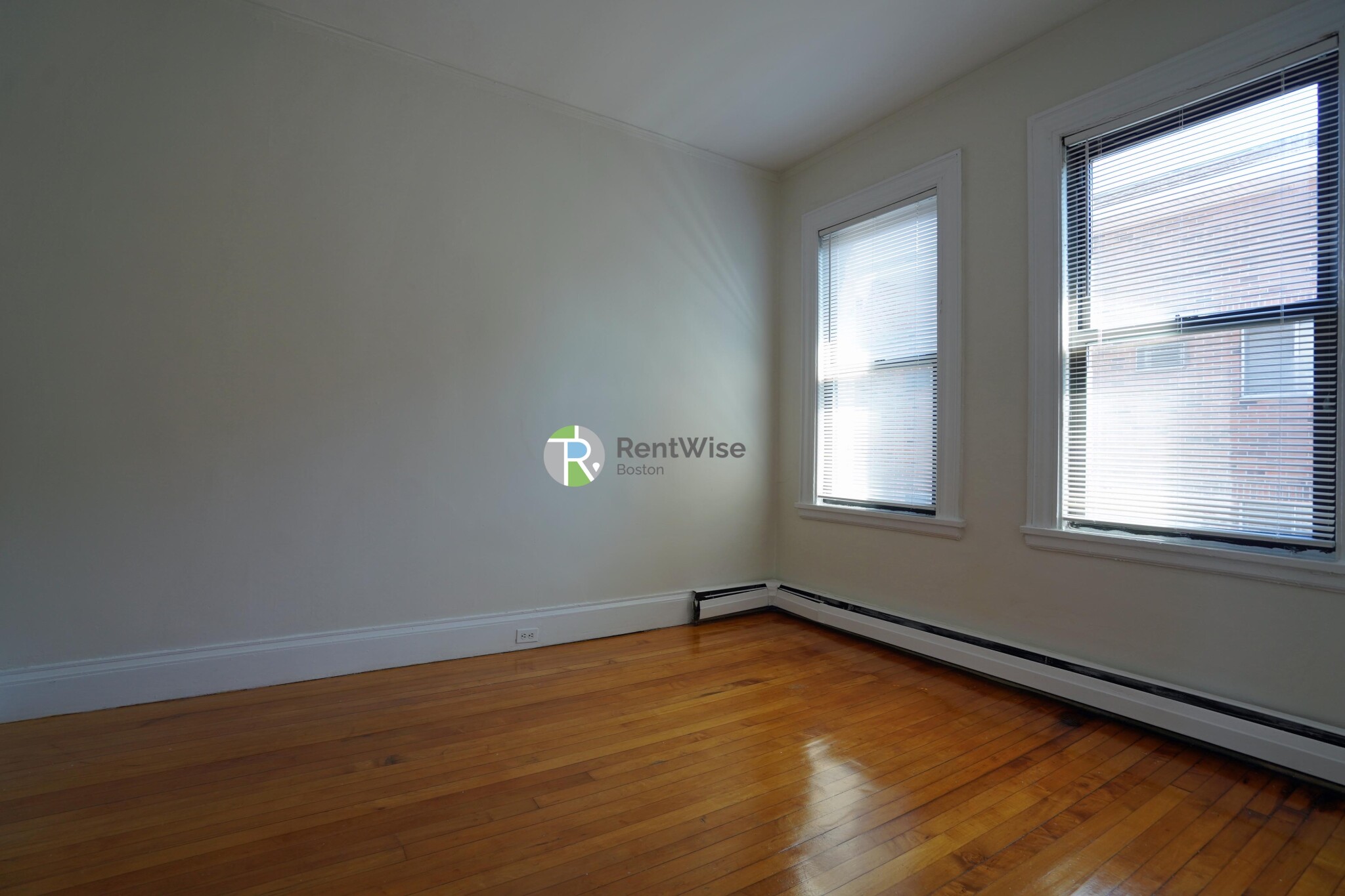 72 Gardner St, Allston