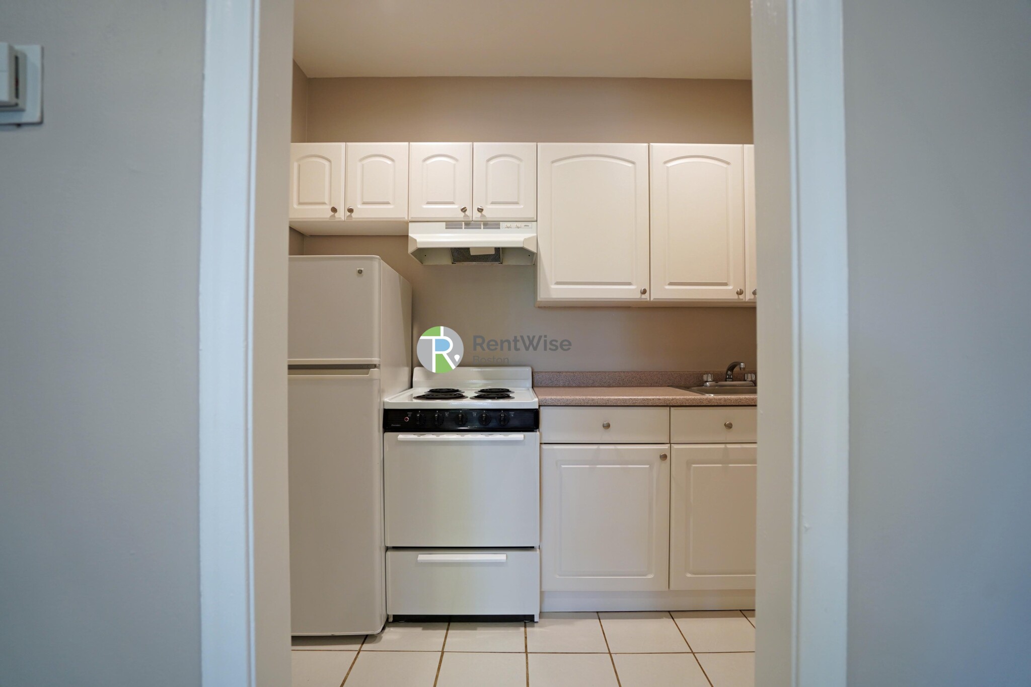 77 Mason Ter, Corey Hill