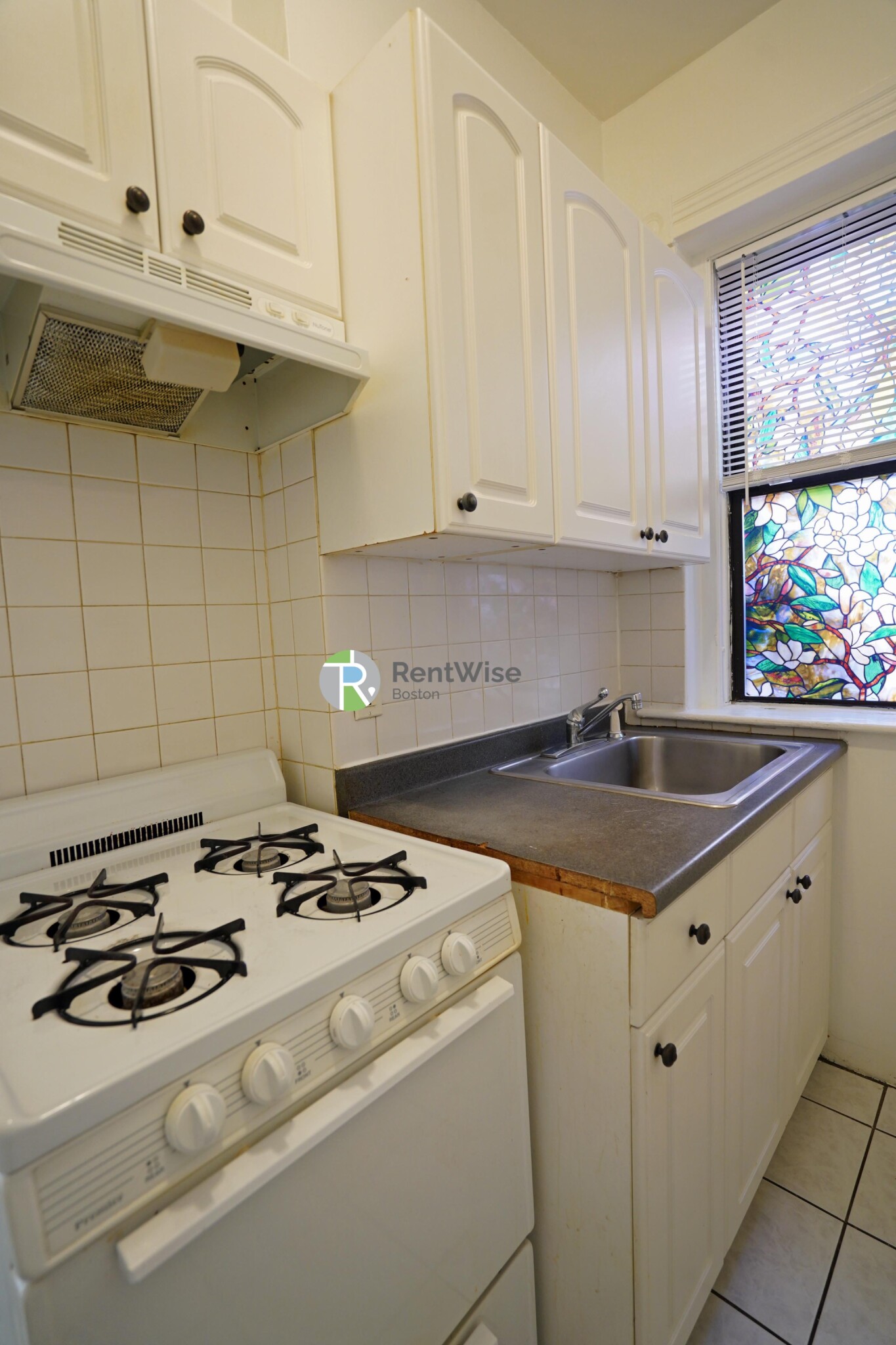 1298 Commonwealth Ave, Allston