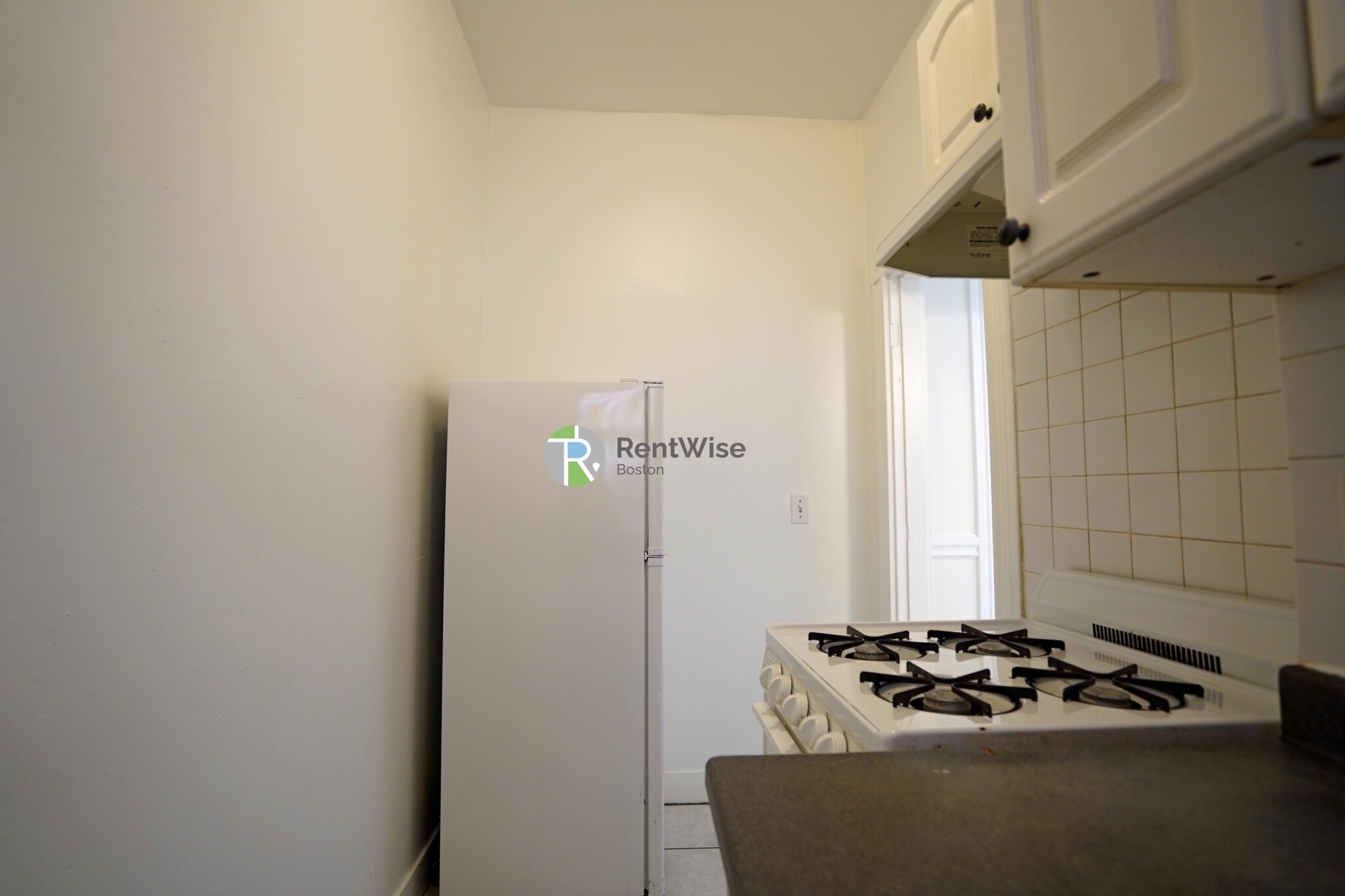 1298 Commonwealth Ave, Allston