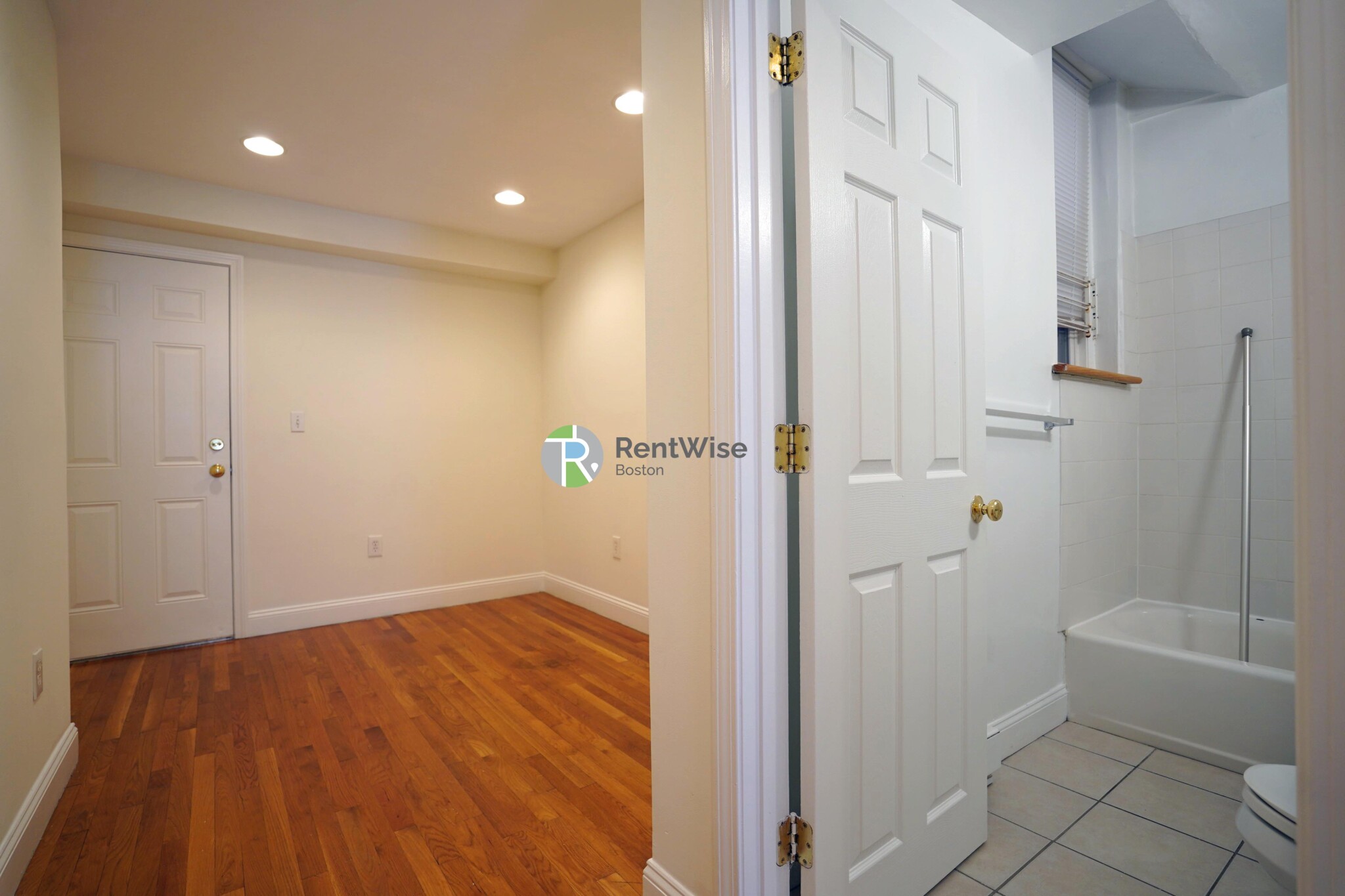 1298 Commonwealth Ave, Allston