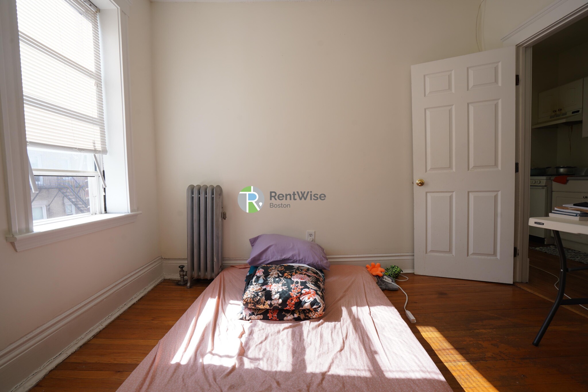 6 Camelot Ct, Brighton