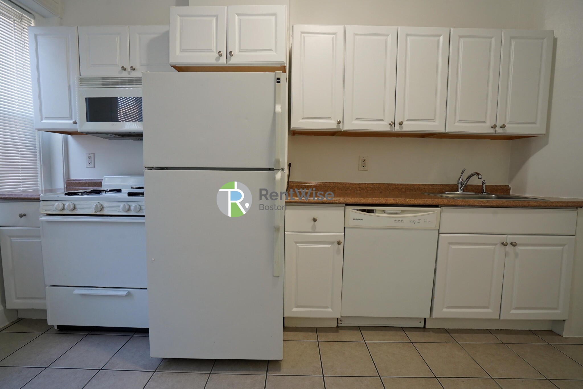 67 Brighton Ave, Allston