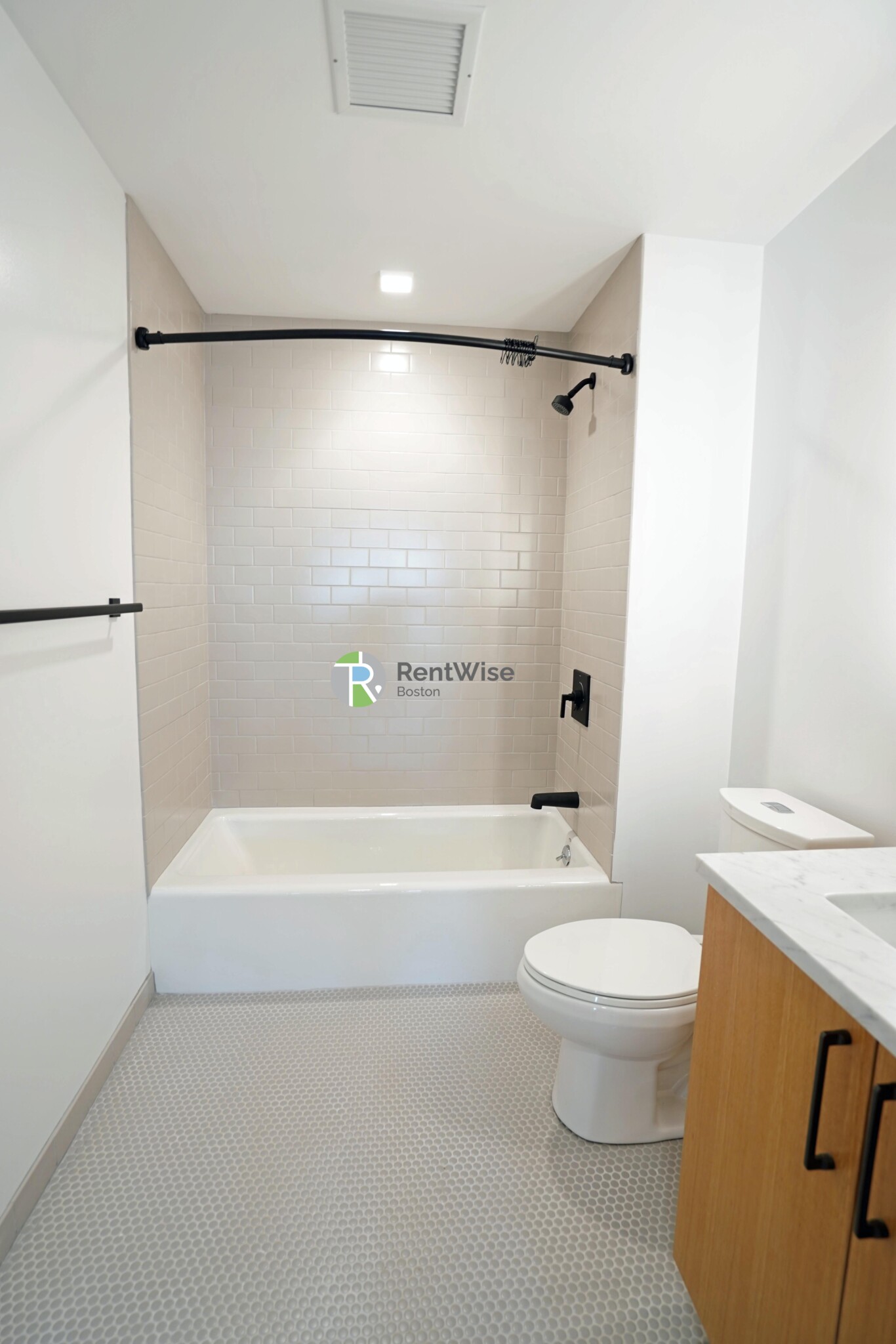 83 Gardner St, Allston