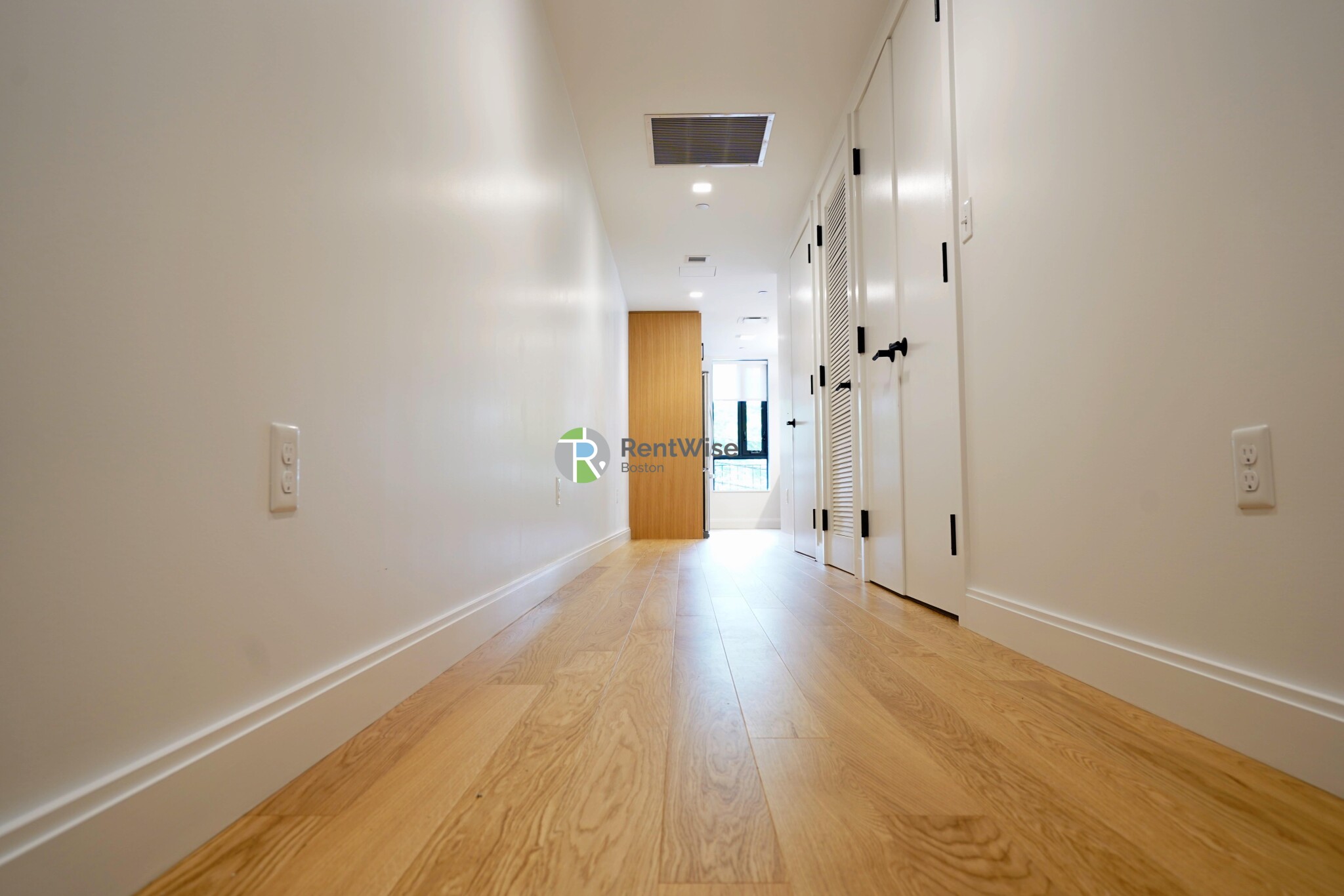 83 Gardner St, Allston