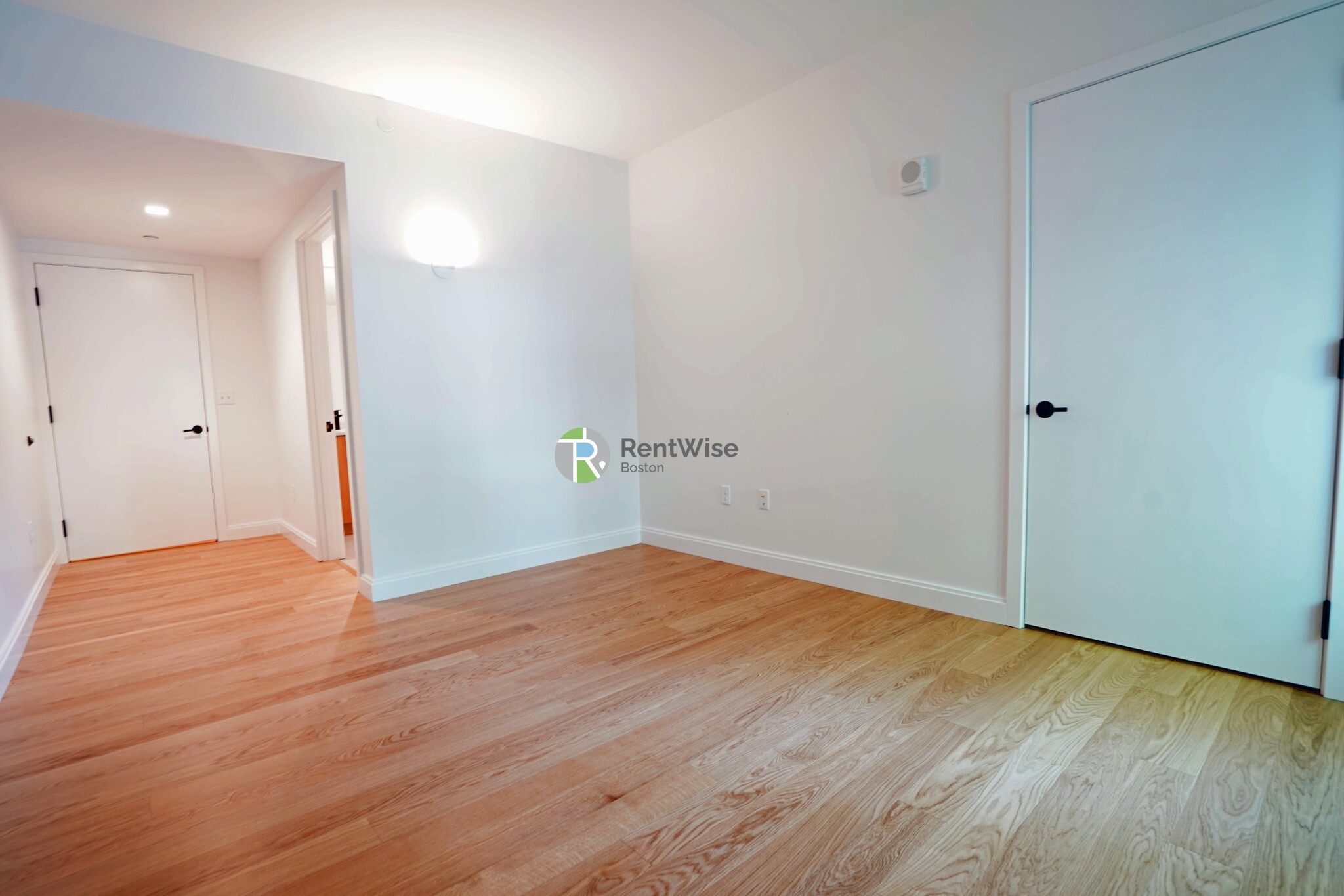 83 Gardner St, Allston