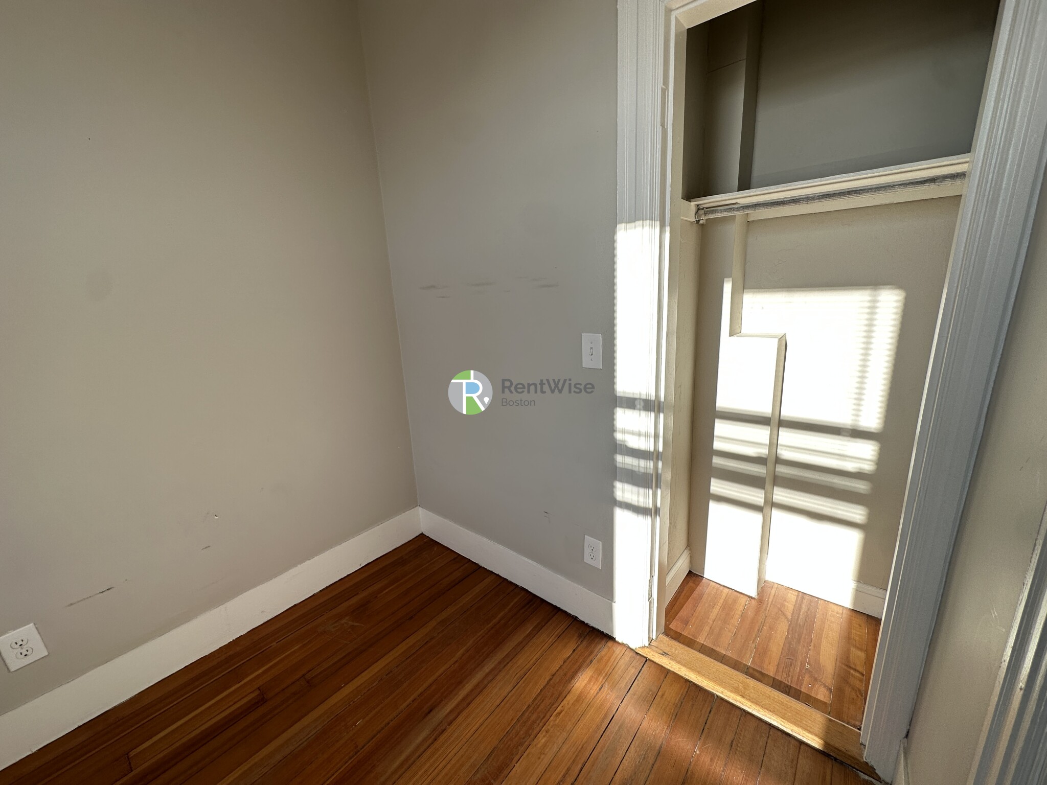 48 John F Kennedy St, Riverside