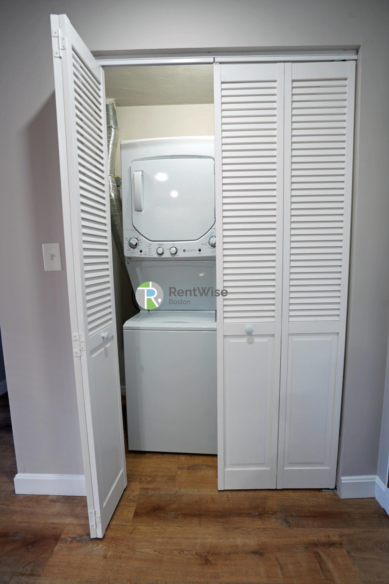 404 Langley Rd, Newton Corner