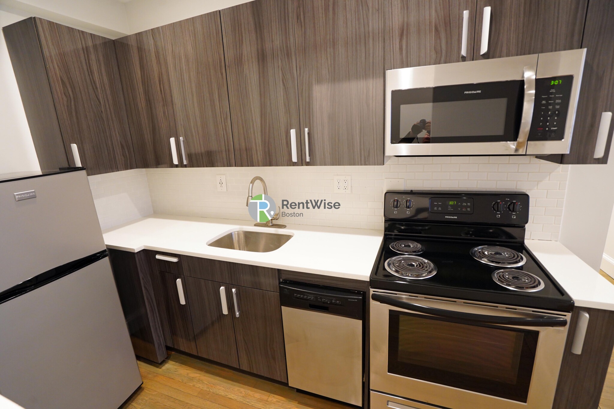 11 Peterborough St, Fenway