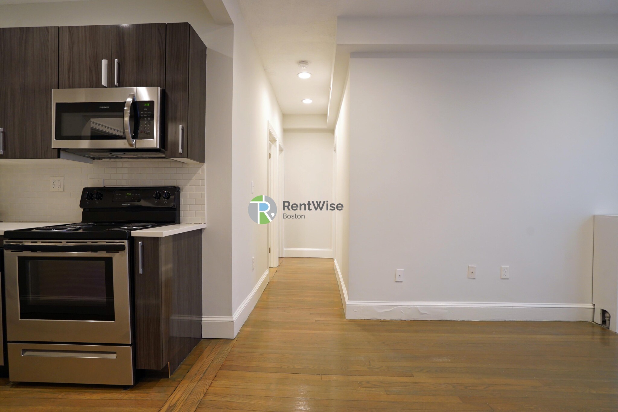 11 Peterborough St, Fenway