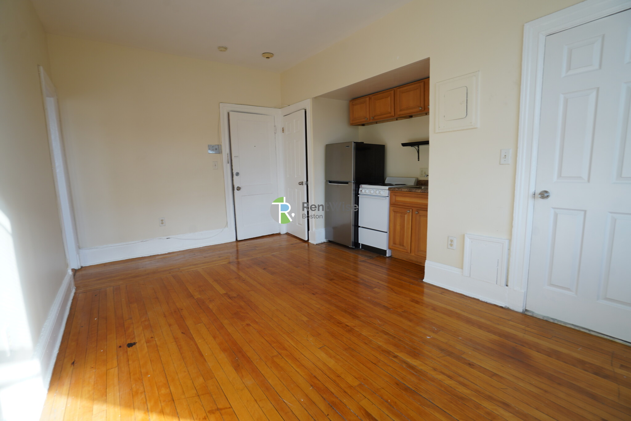 1218 Commonwealth Ave, Allston