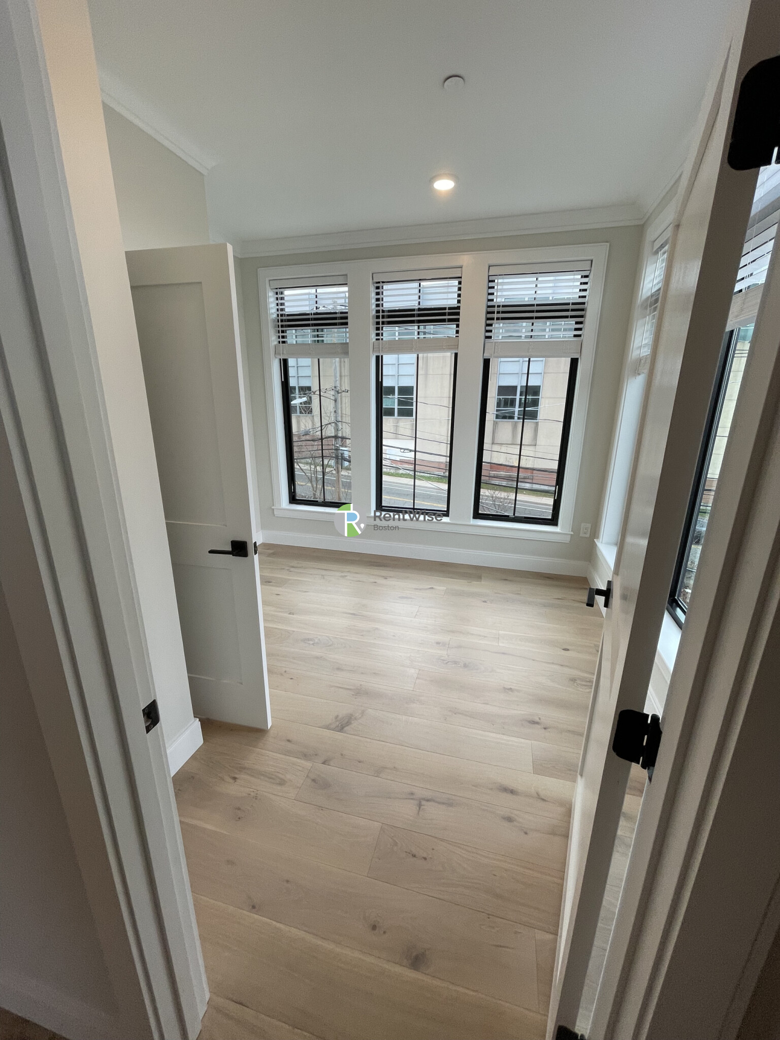 157 Everett St, Allston