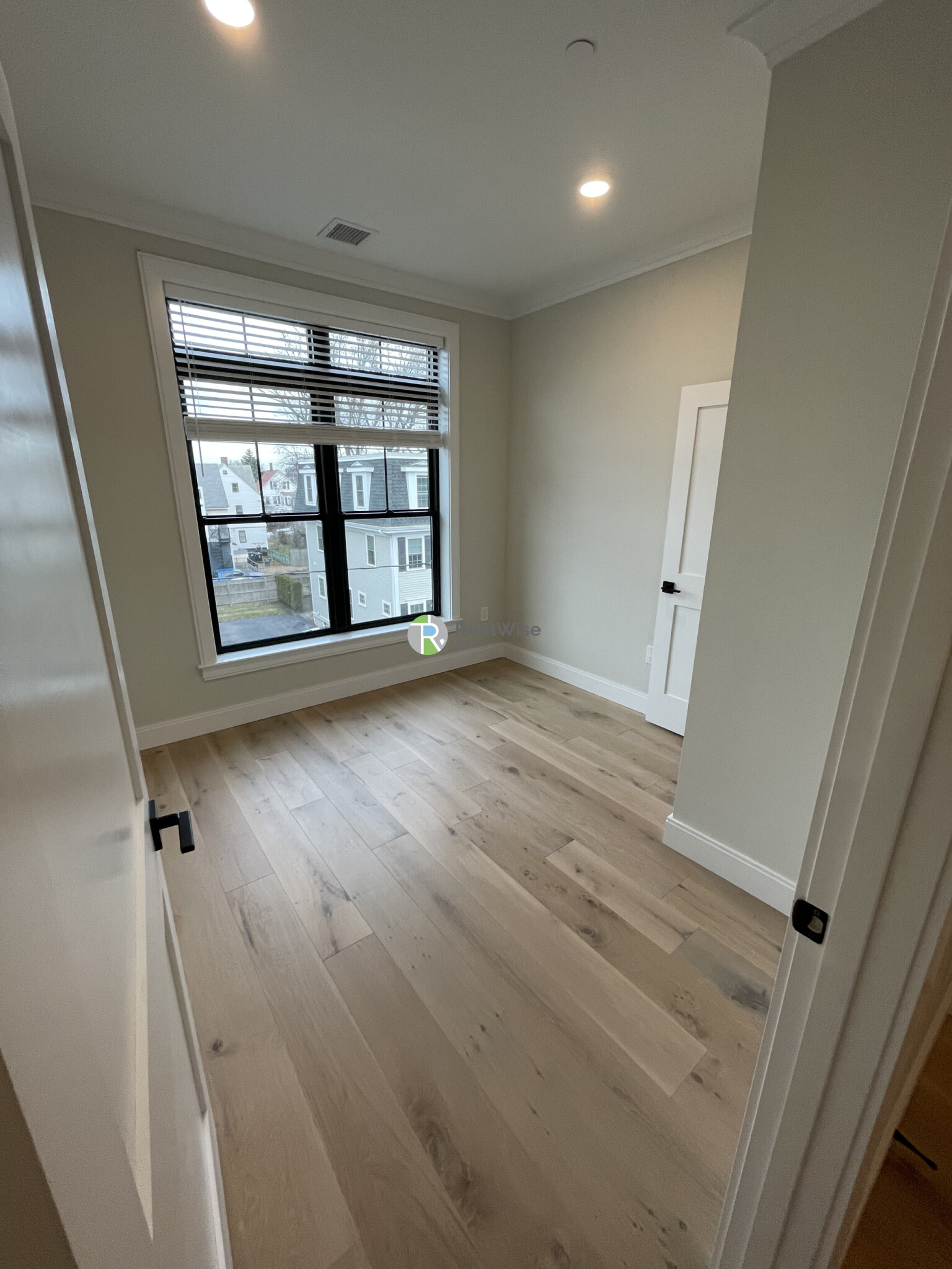 157 Everett St, Allston