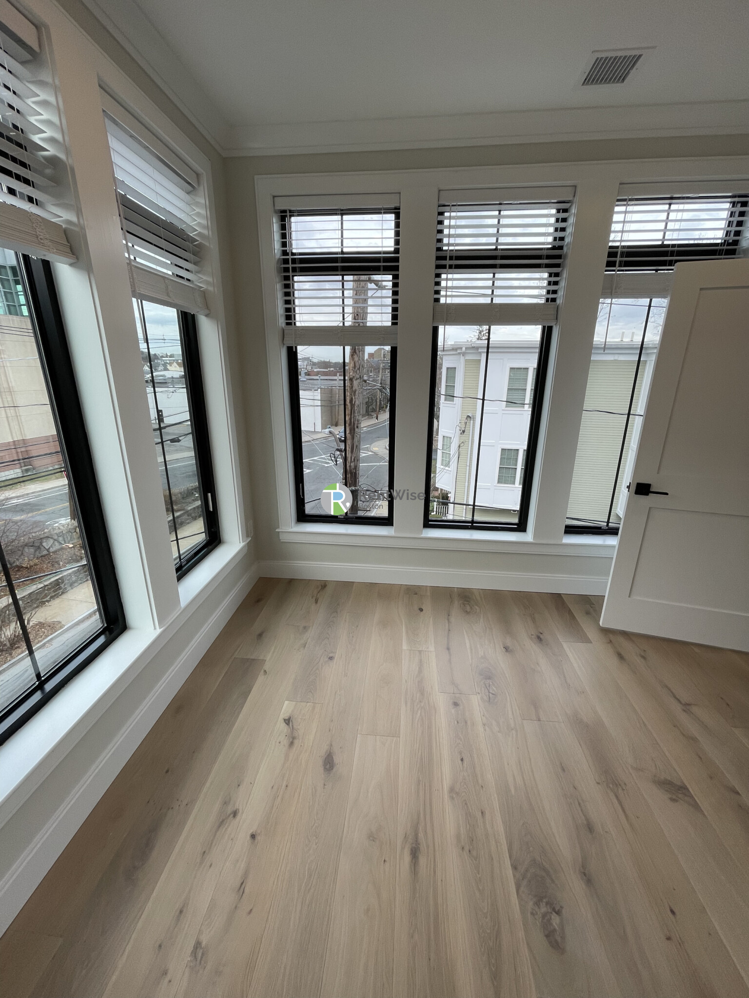 157 Everett St, Allston