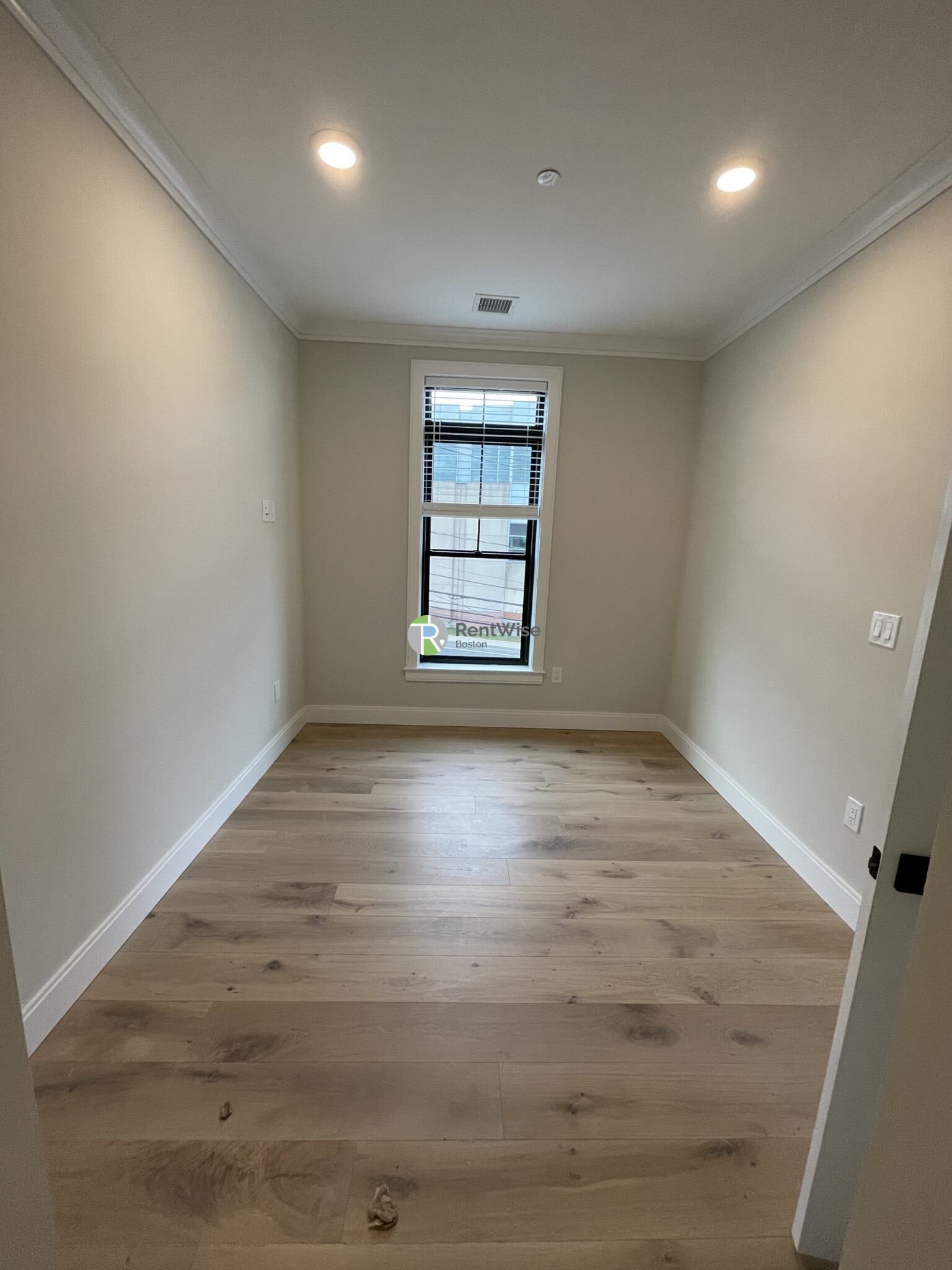 157 Everett St, Allston