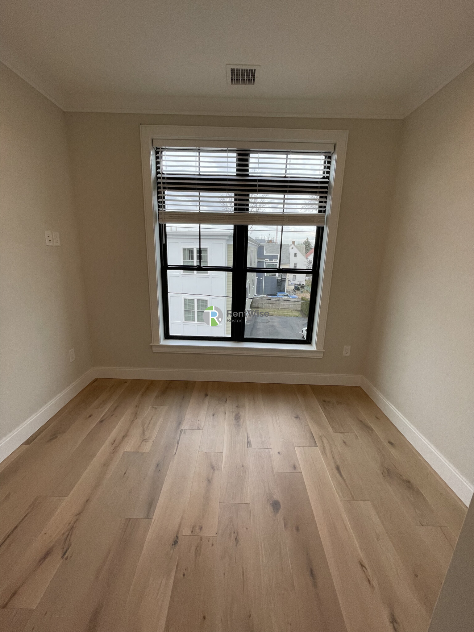 157 Everett St, Allston