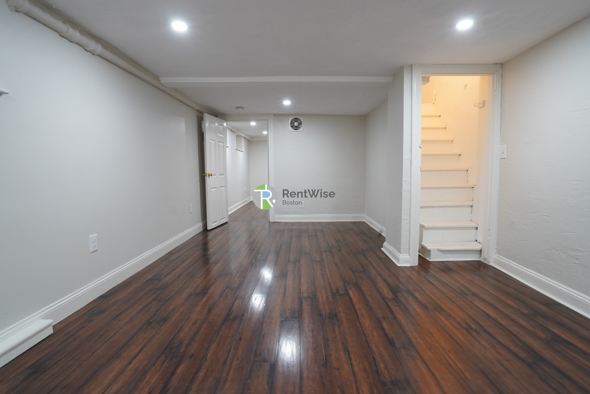 216 Banks St, Harvard Square