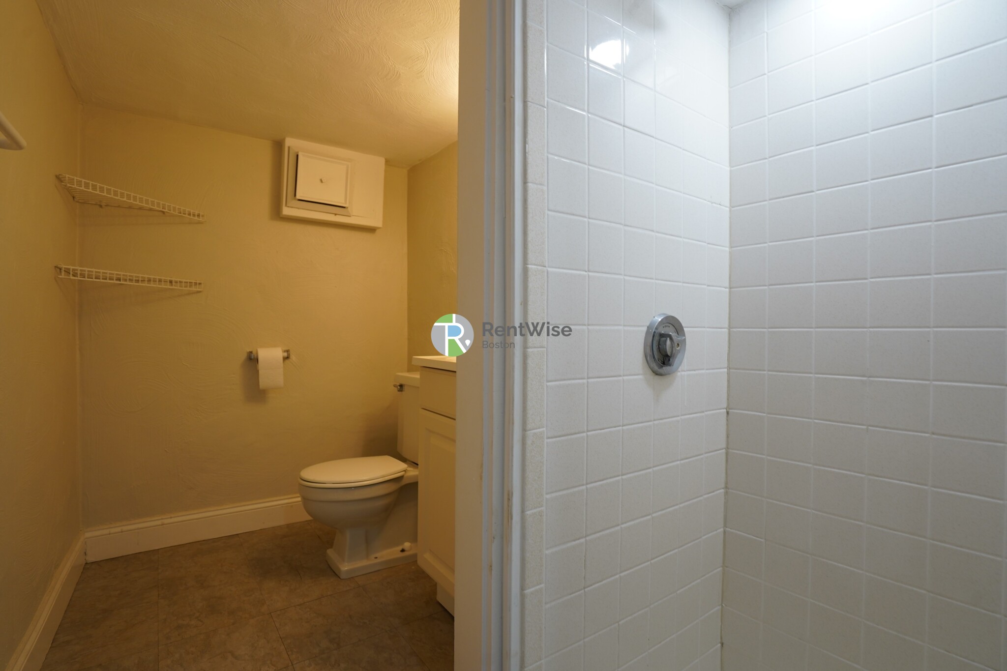 216 Banks St, Harvard Square