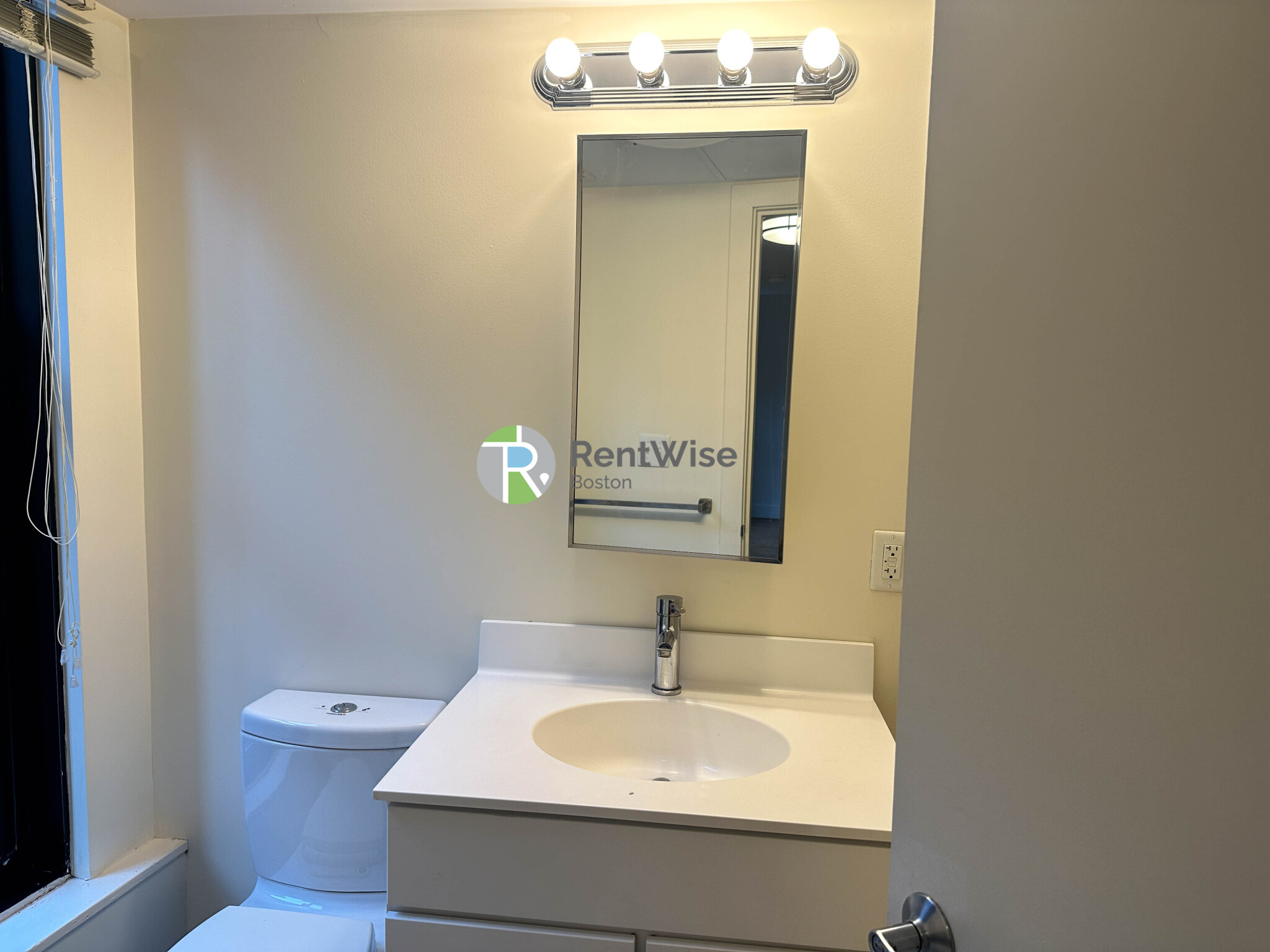 8 Winter St, Midtown