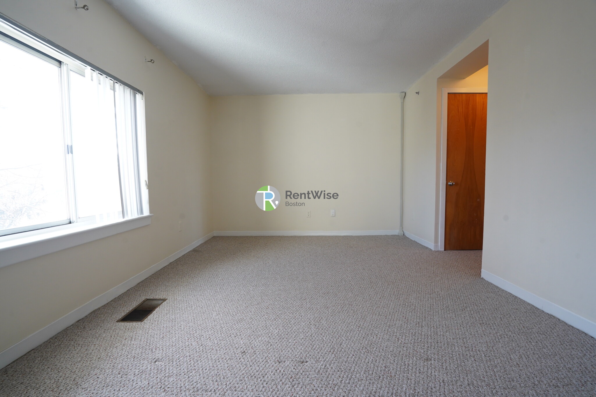 152 North Beacon St, Brighton