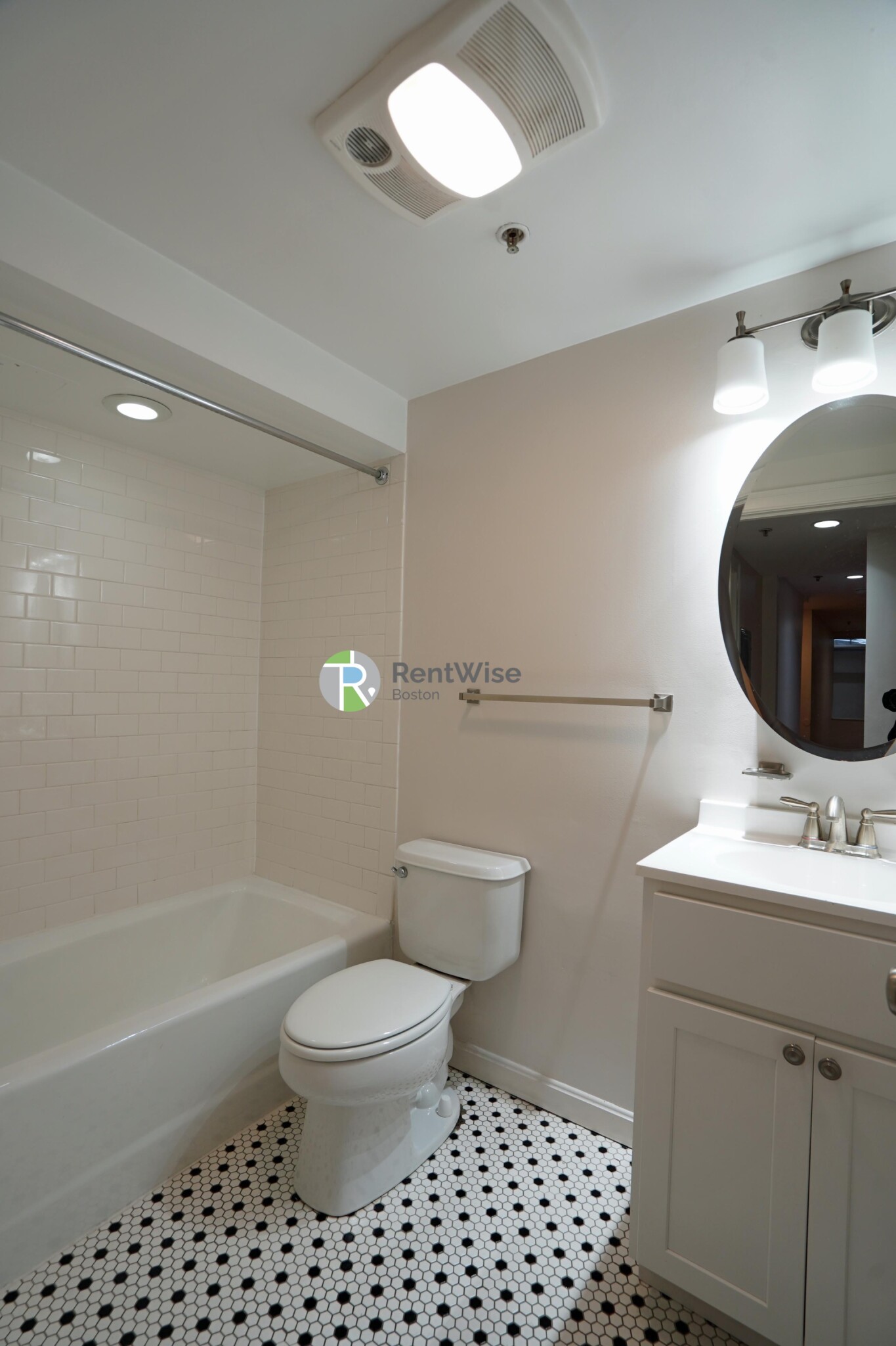 15 Edgerly Rd, Fenway