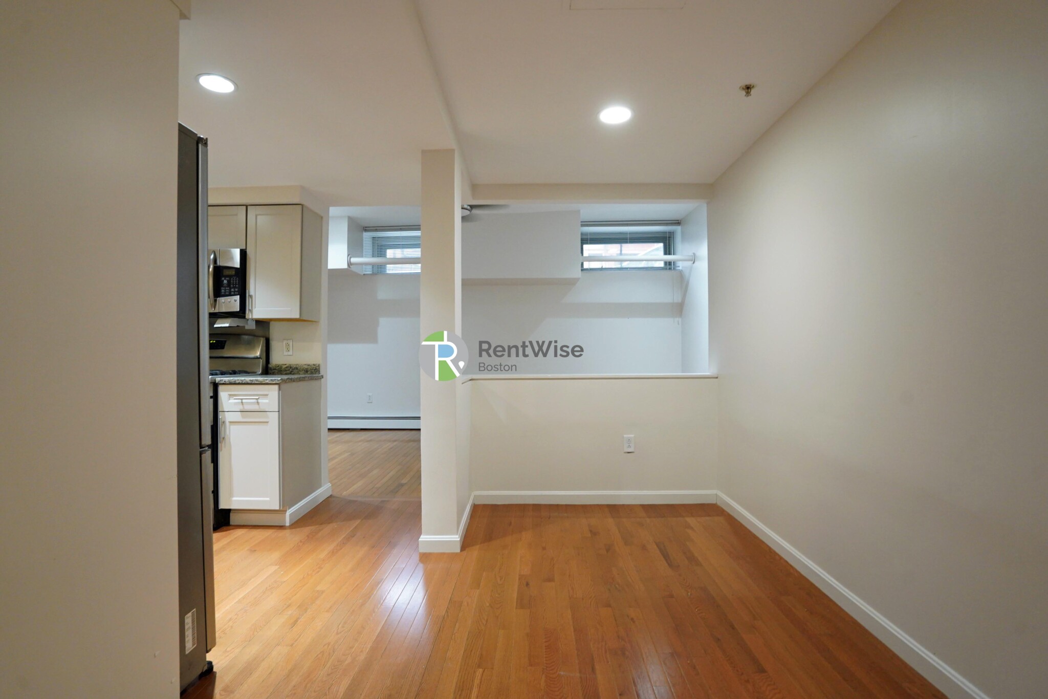 15 Edgerly Rd, Fenway