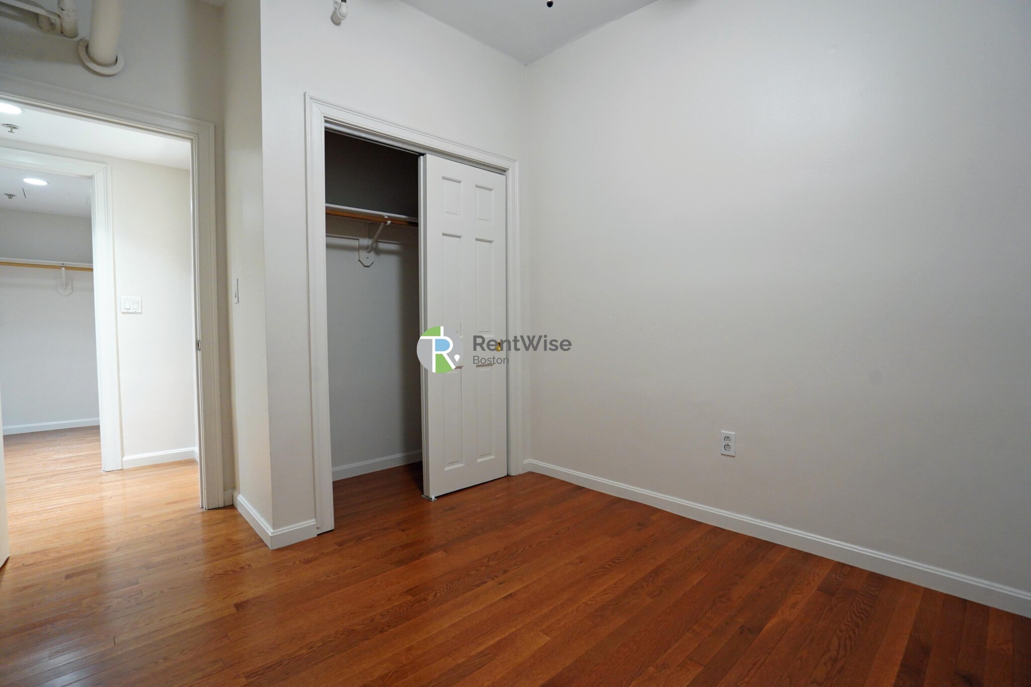 15 Edgerly Rd, Fenway