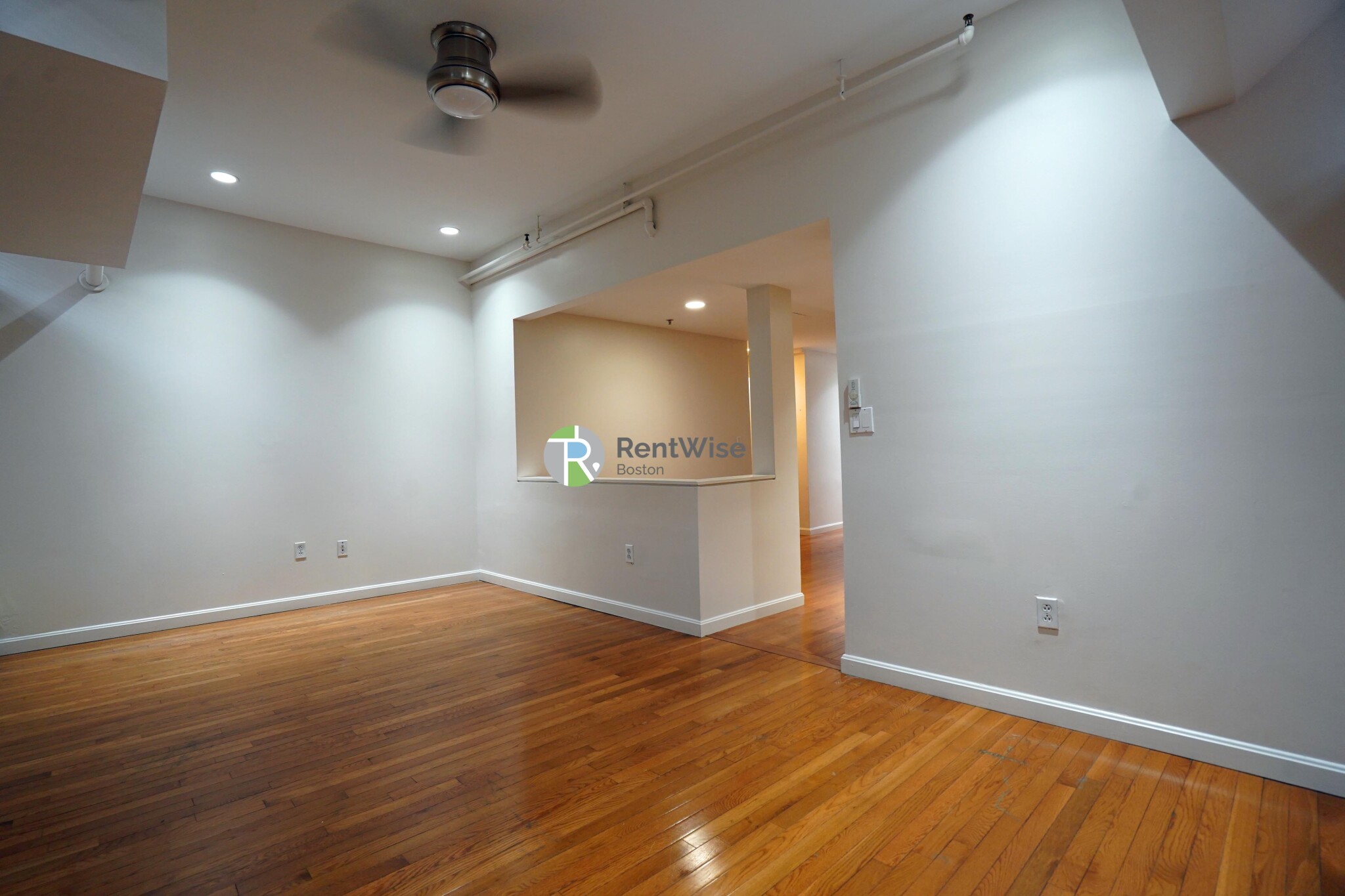 15 Edgerly Rd, Fenway