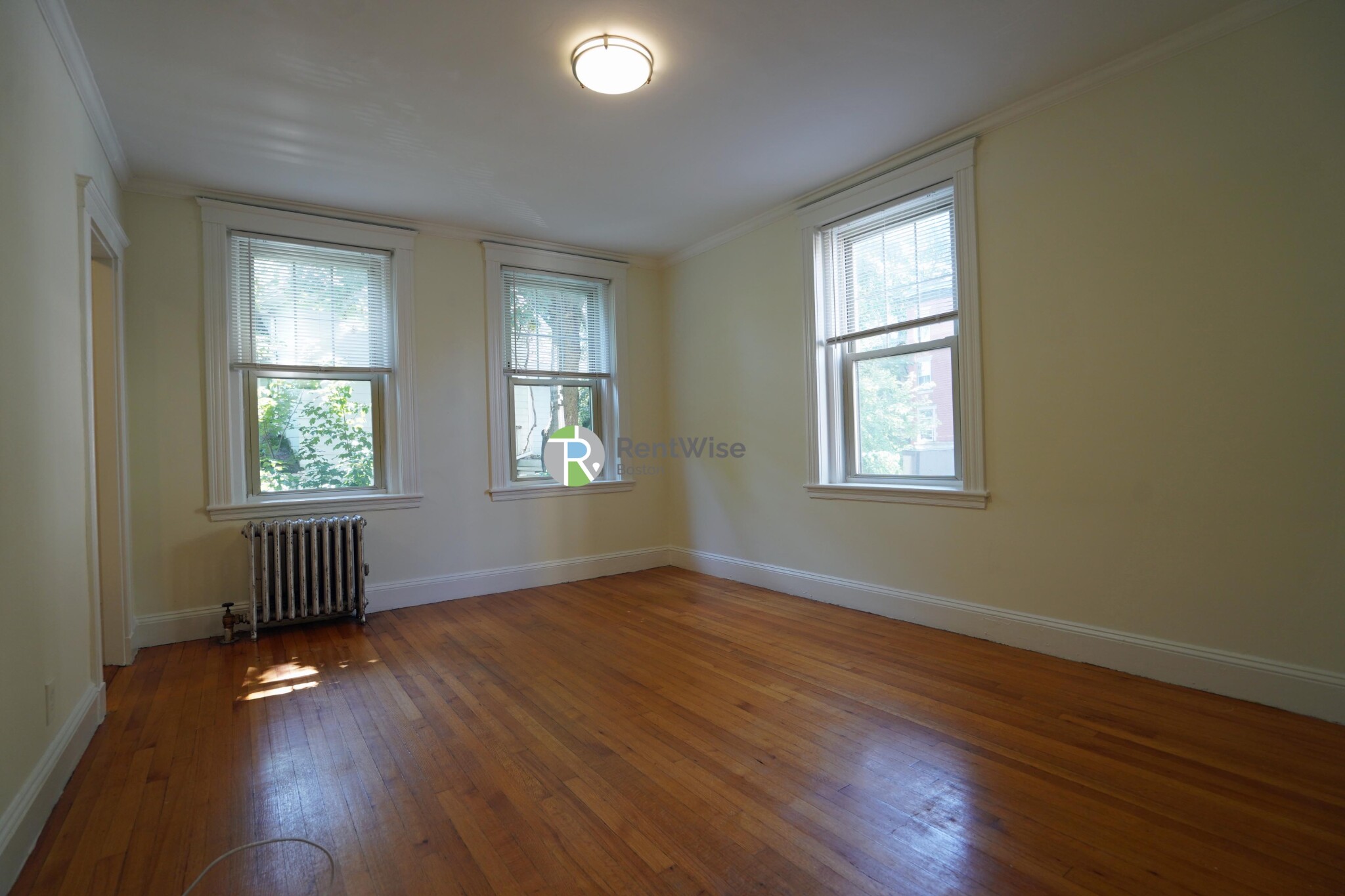 1850 Commonwealth Ave, Brighton