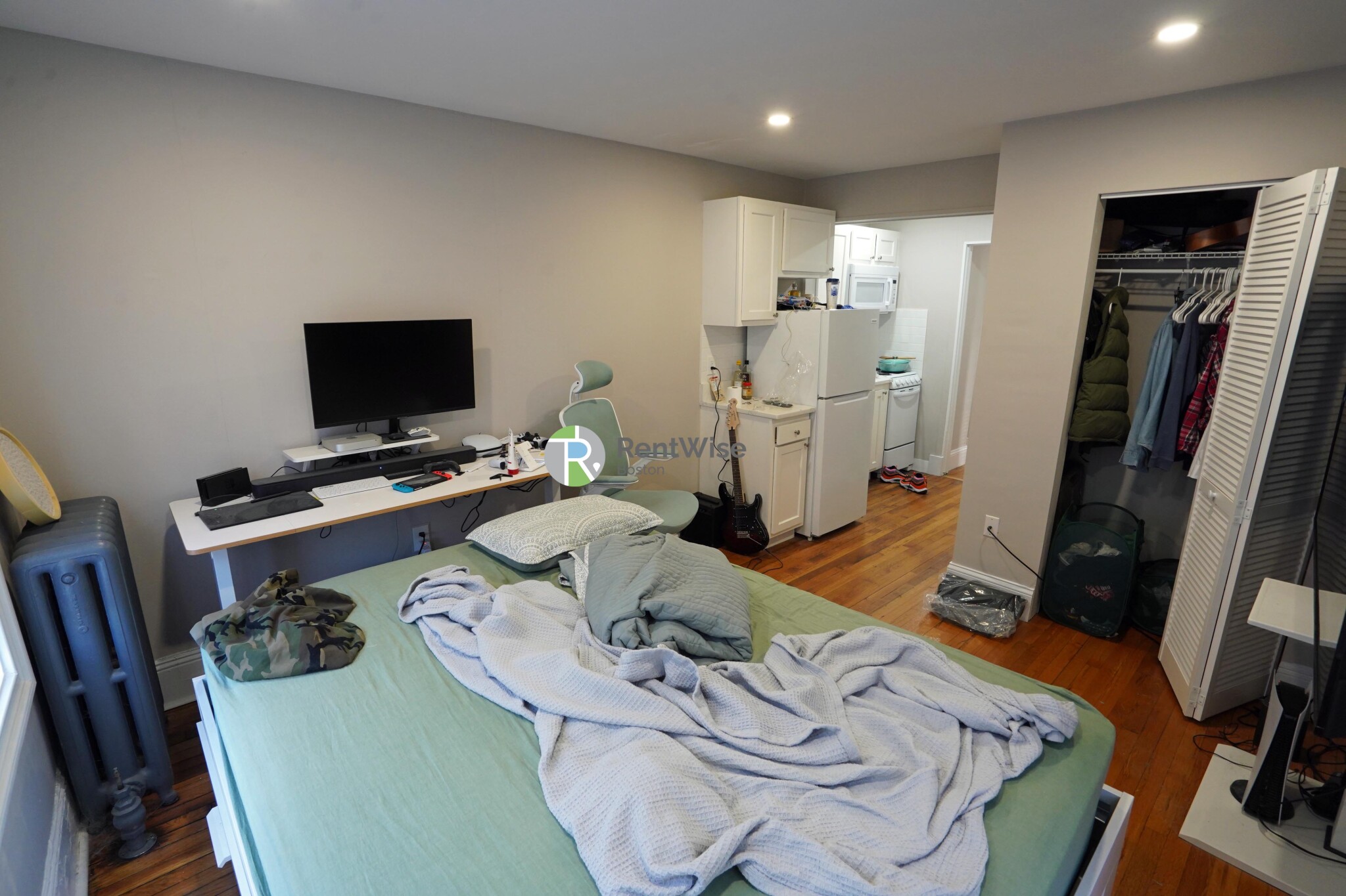 50 Park Vale Ave, Allston