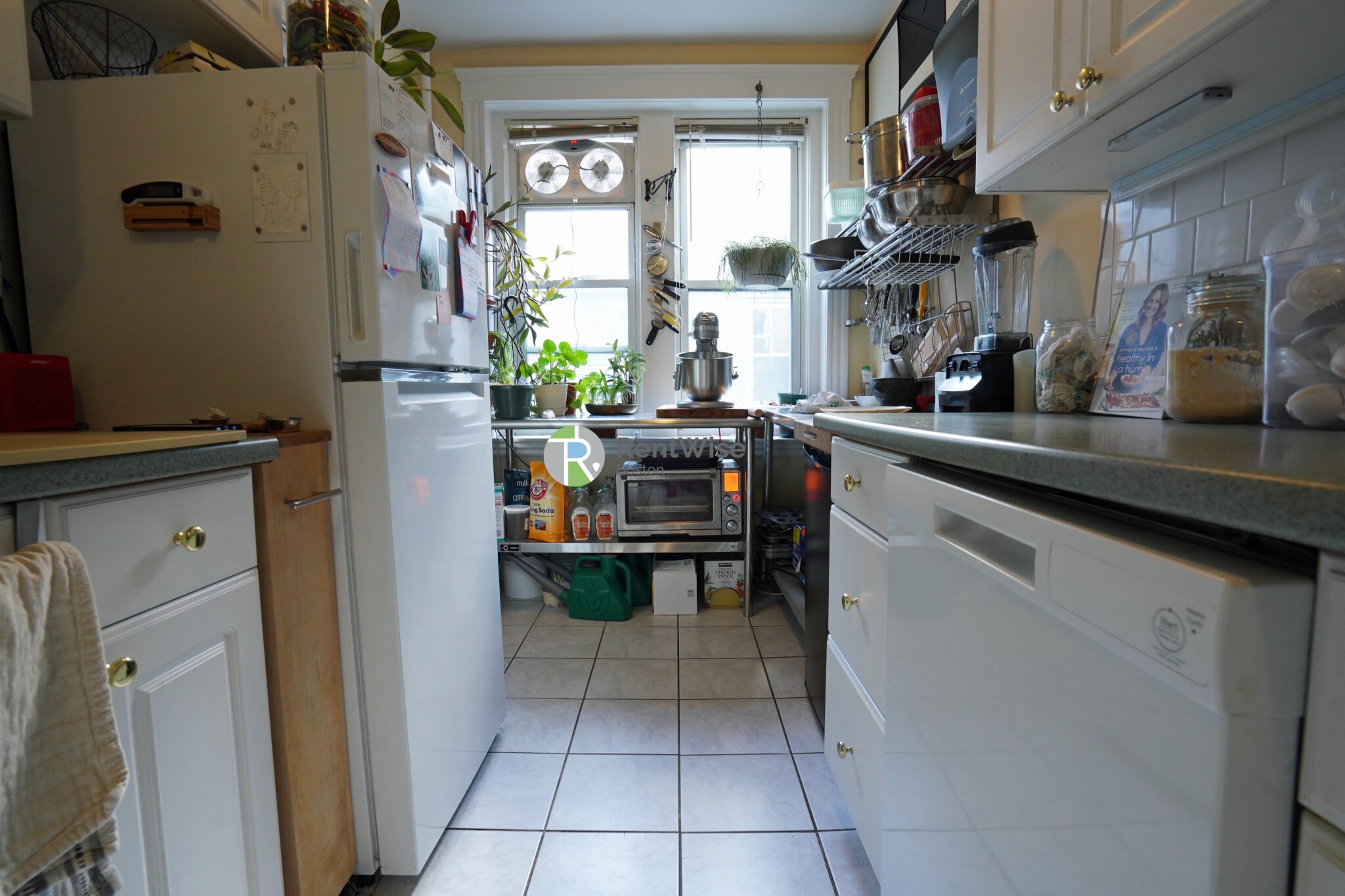 40 Quint Ave, Allston