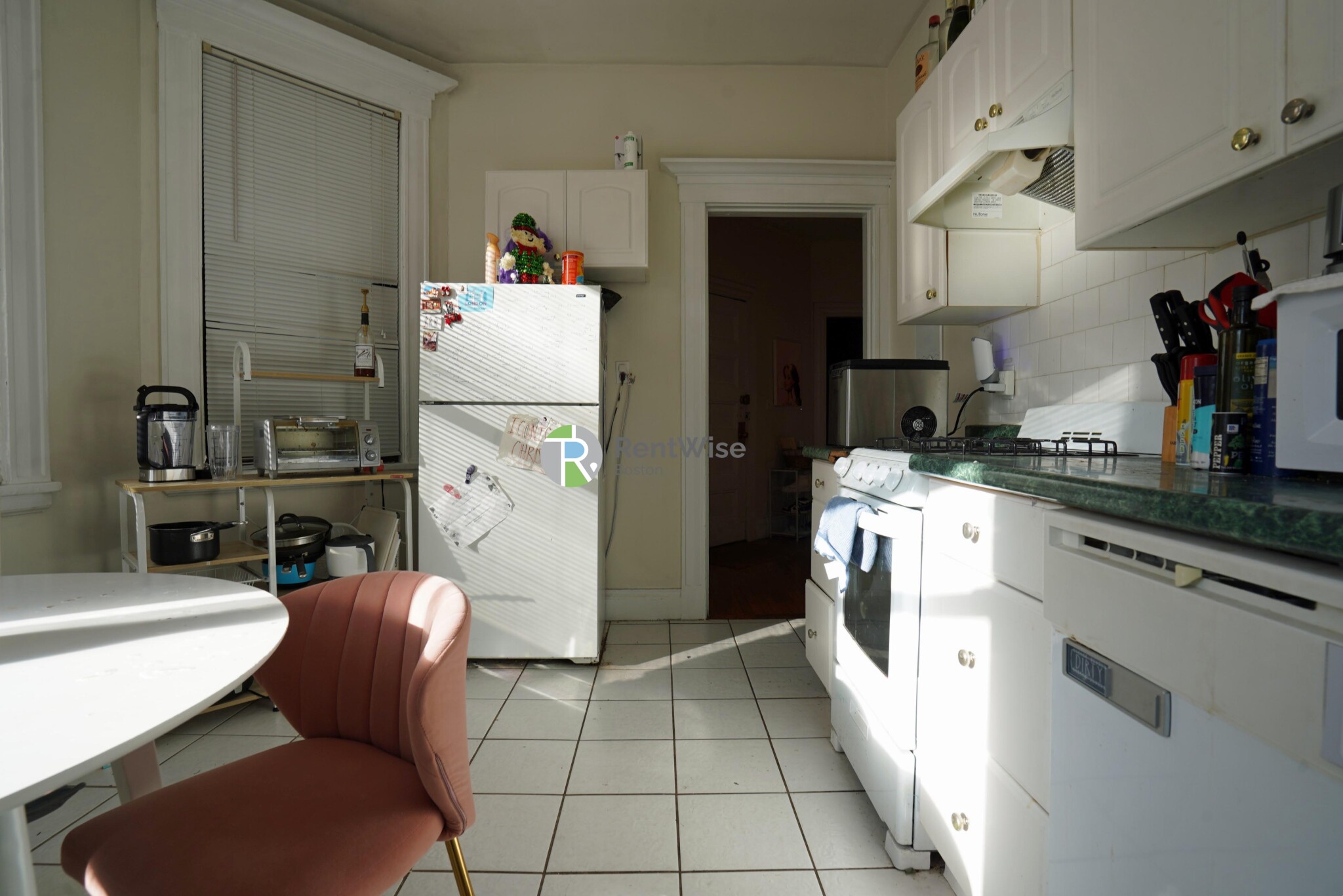 72 Gardner St, Allston