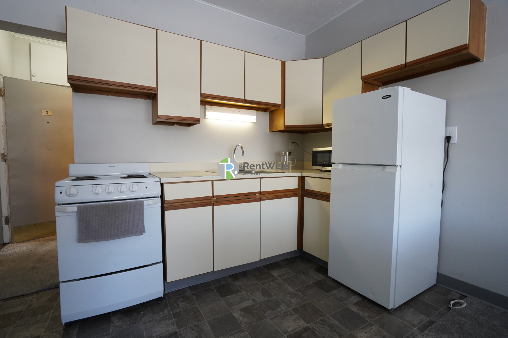 1118 Commonwealth Ave, Allston