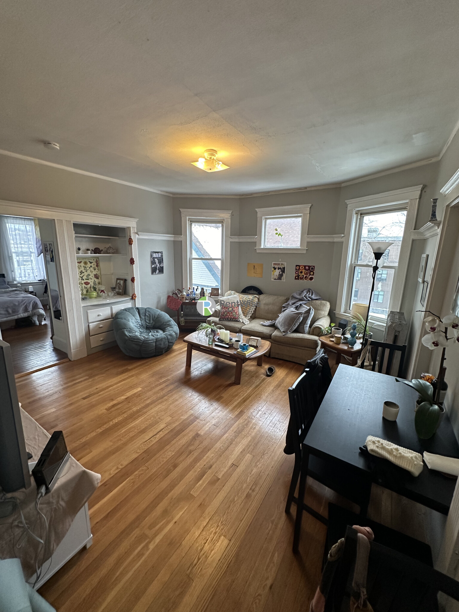 87 Gardner St, Allston