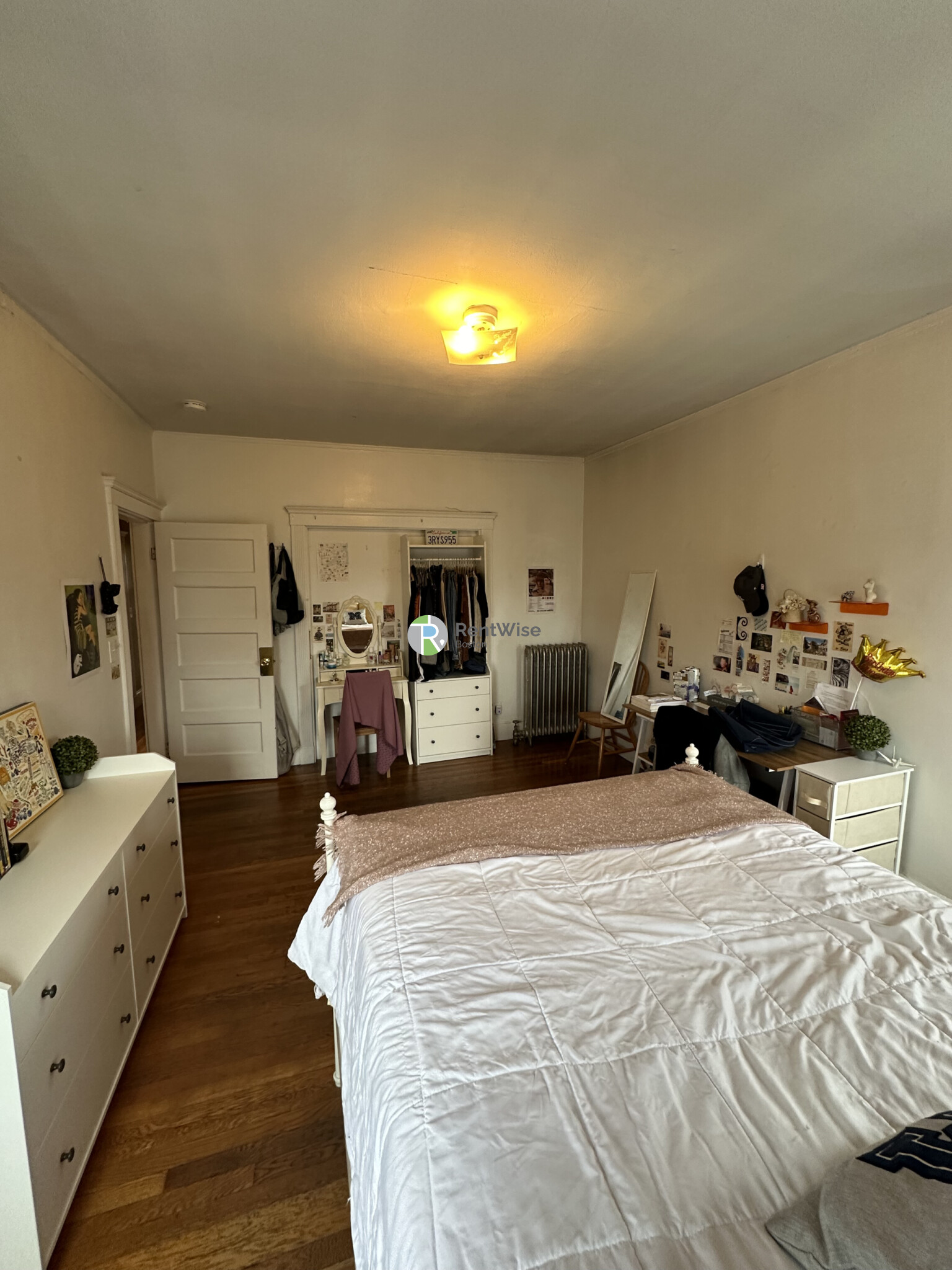 87 Gardner St, Allston