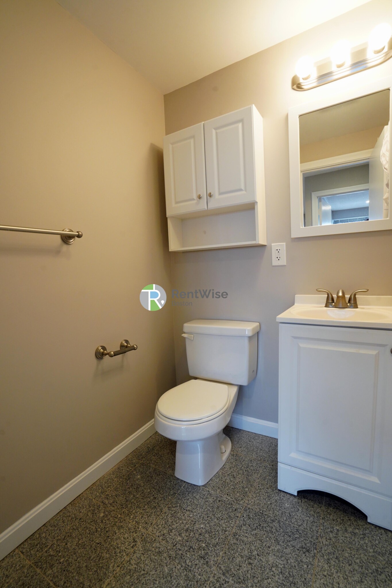 77 Mason Ter, Coolidge Corner