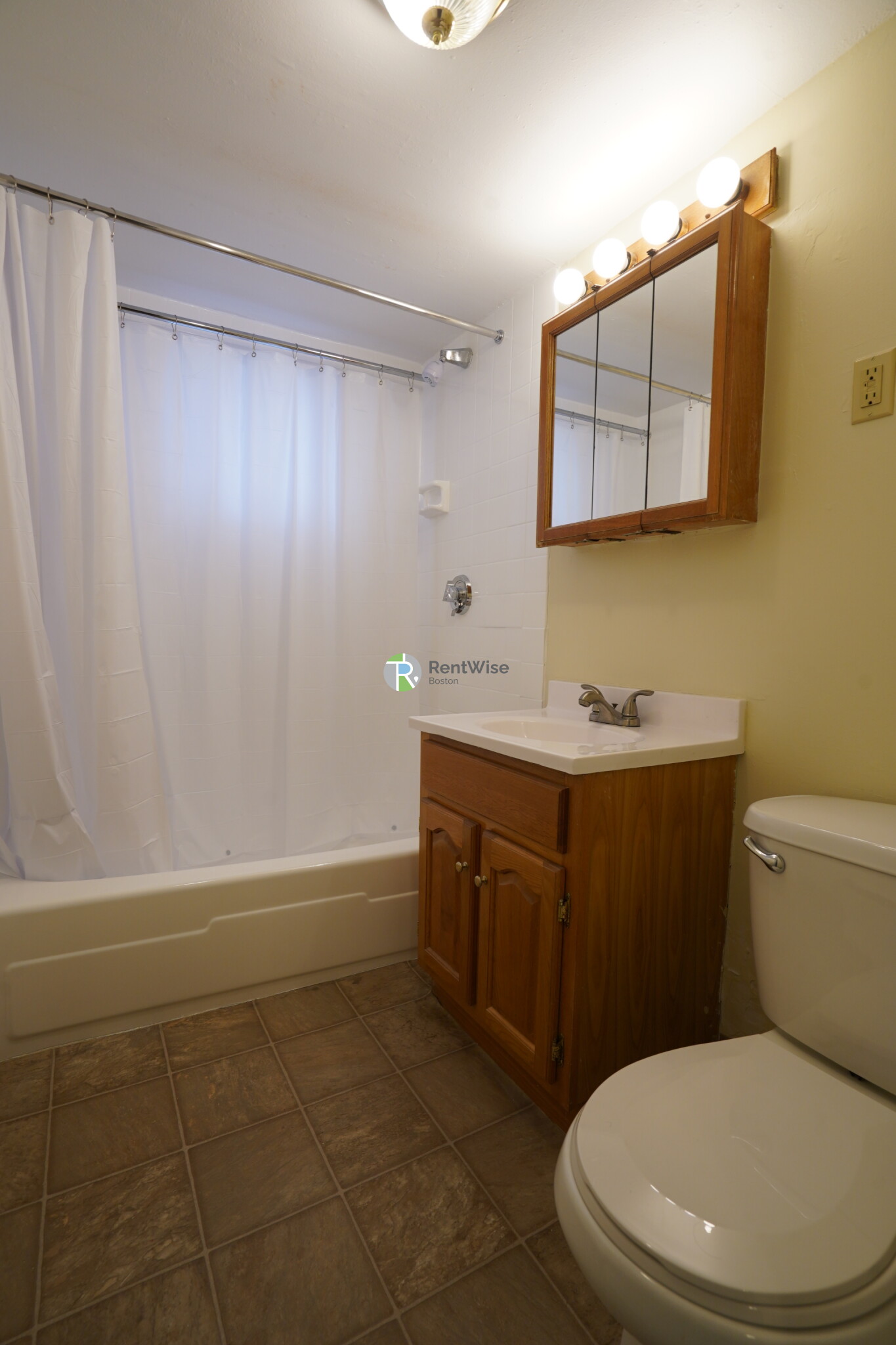 45 Waban St, Newtonville