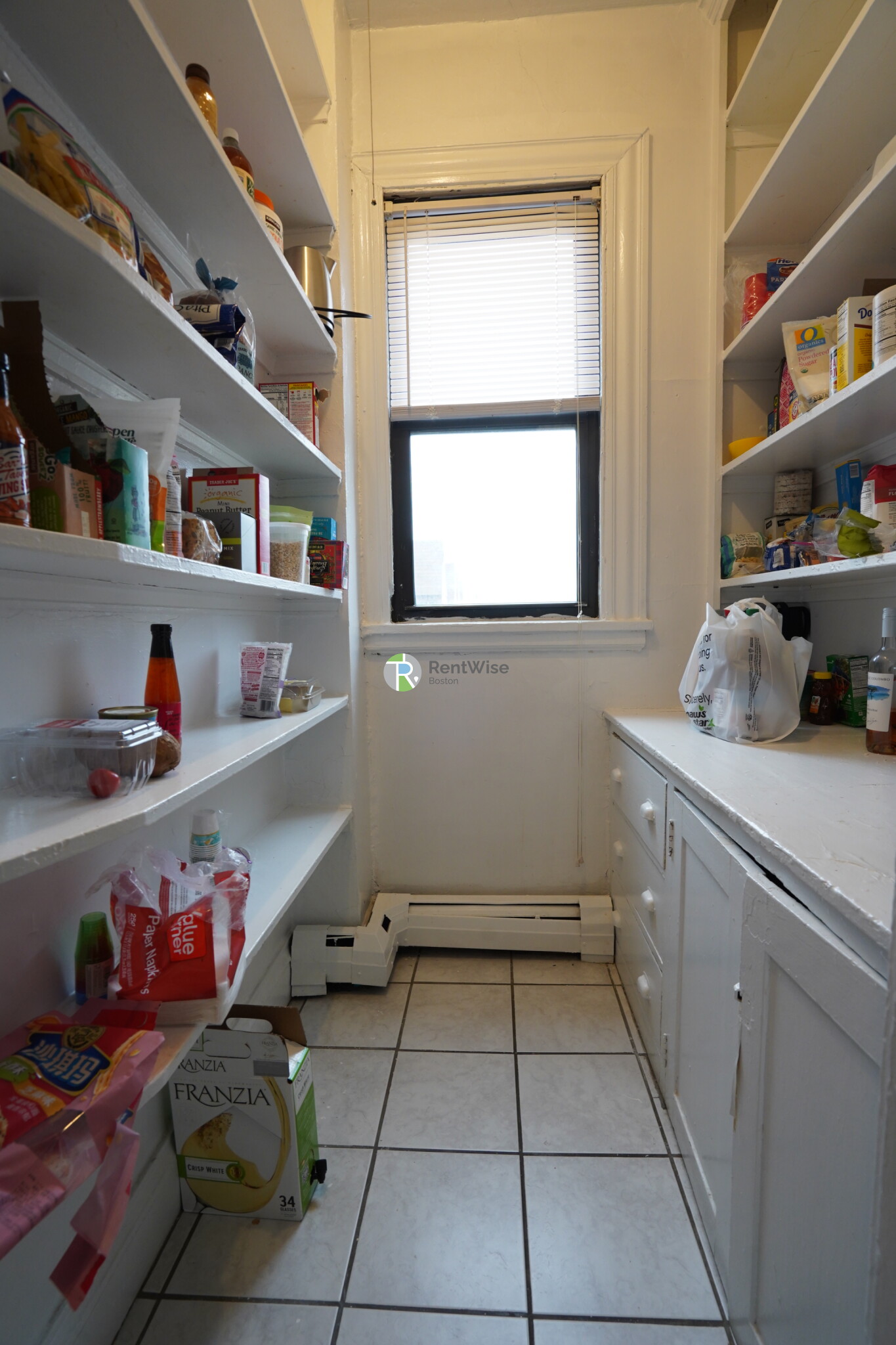 72 Gardner St, Allston