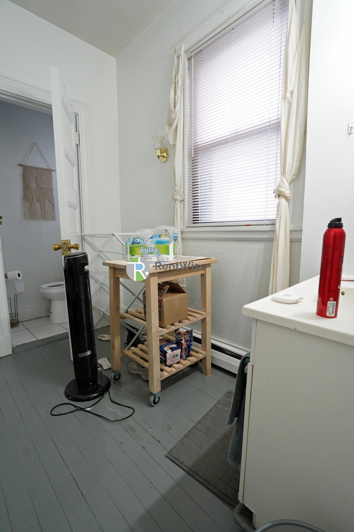 72 Gardner St, Allston