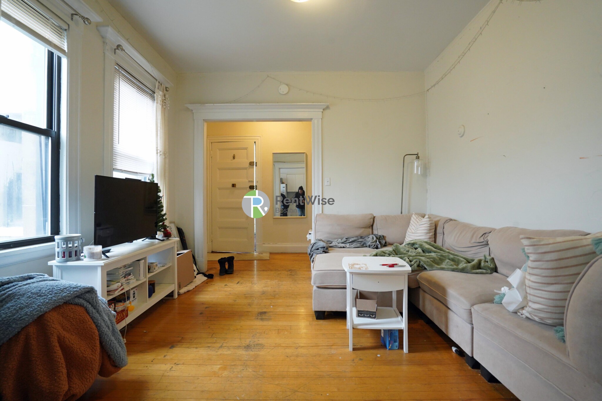 72 Gardner St, Allston