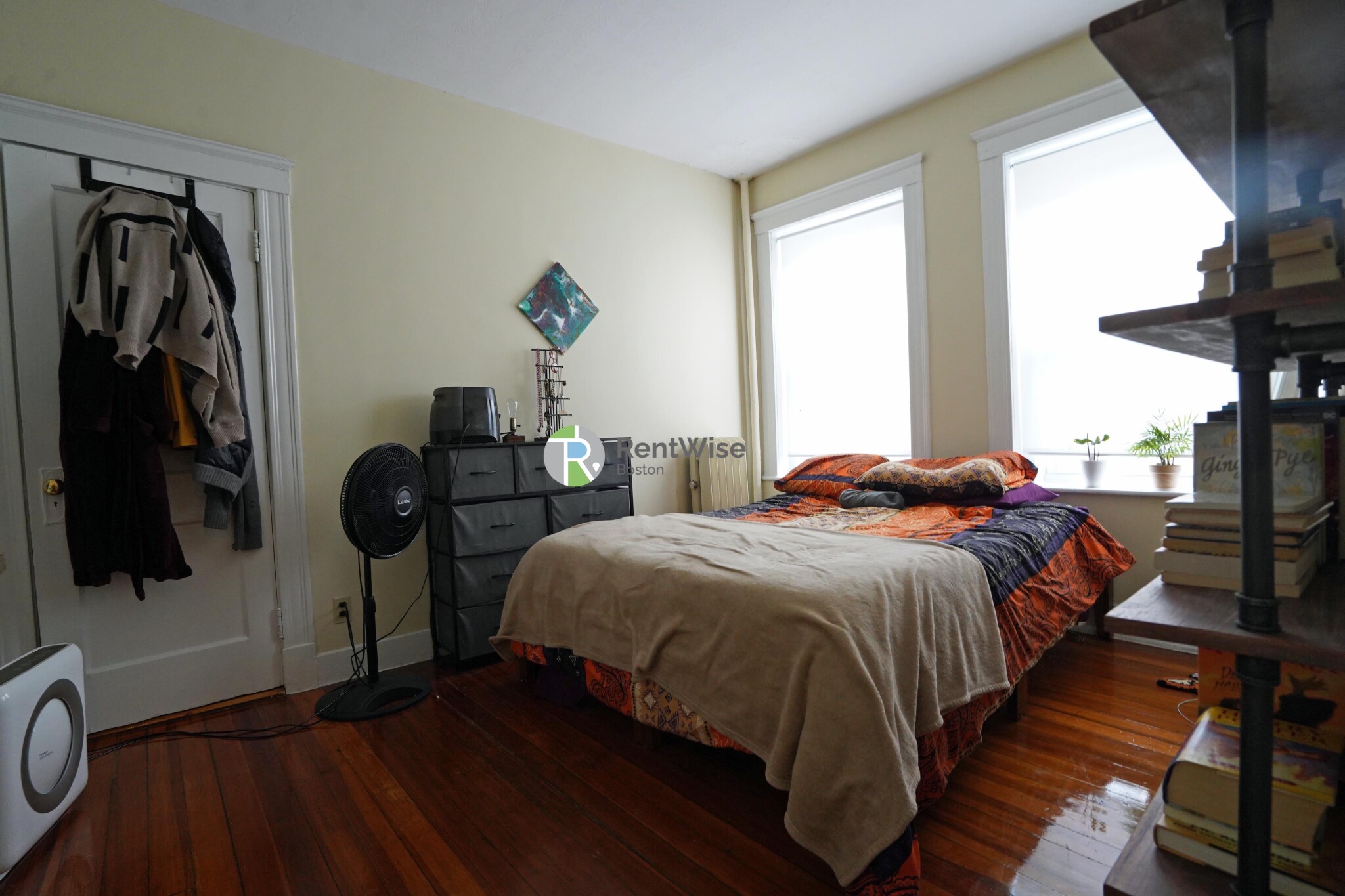 165 Kelton St, Allston