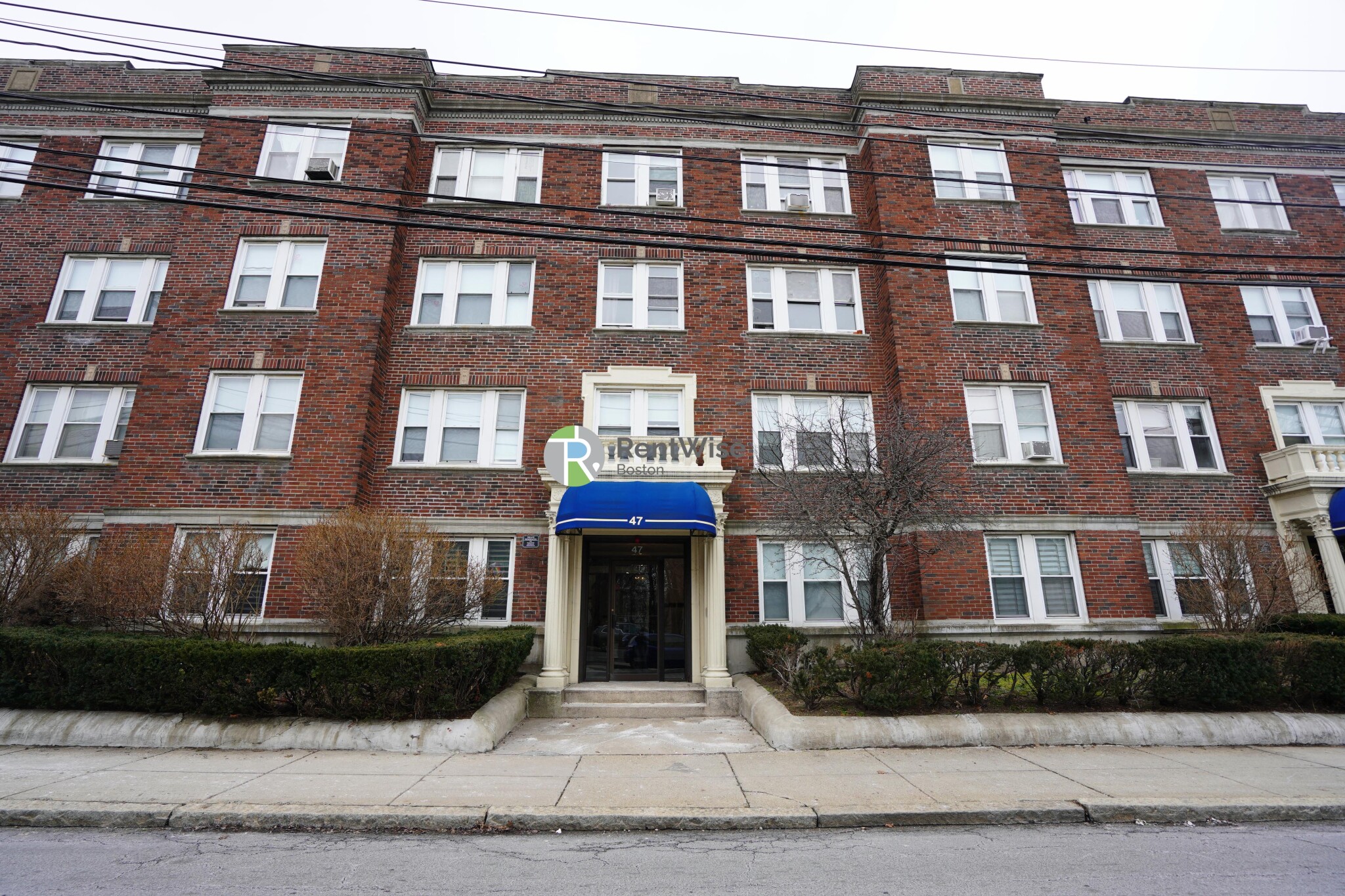 47 Linden St, Allston