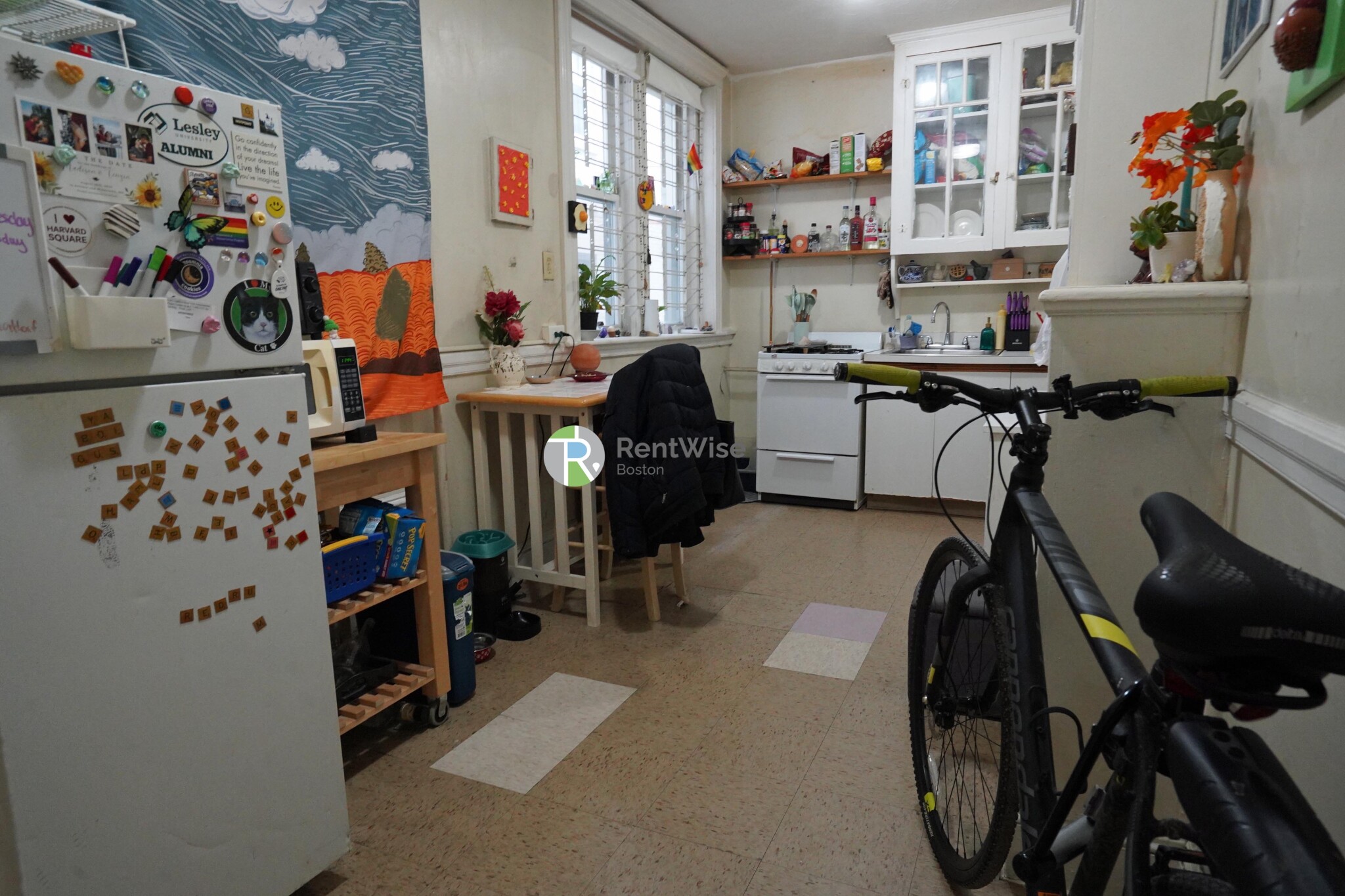 47 Linden St, Allston